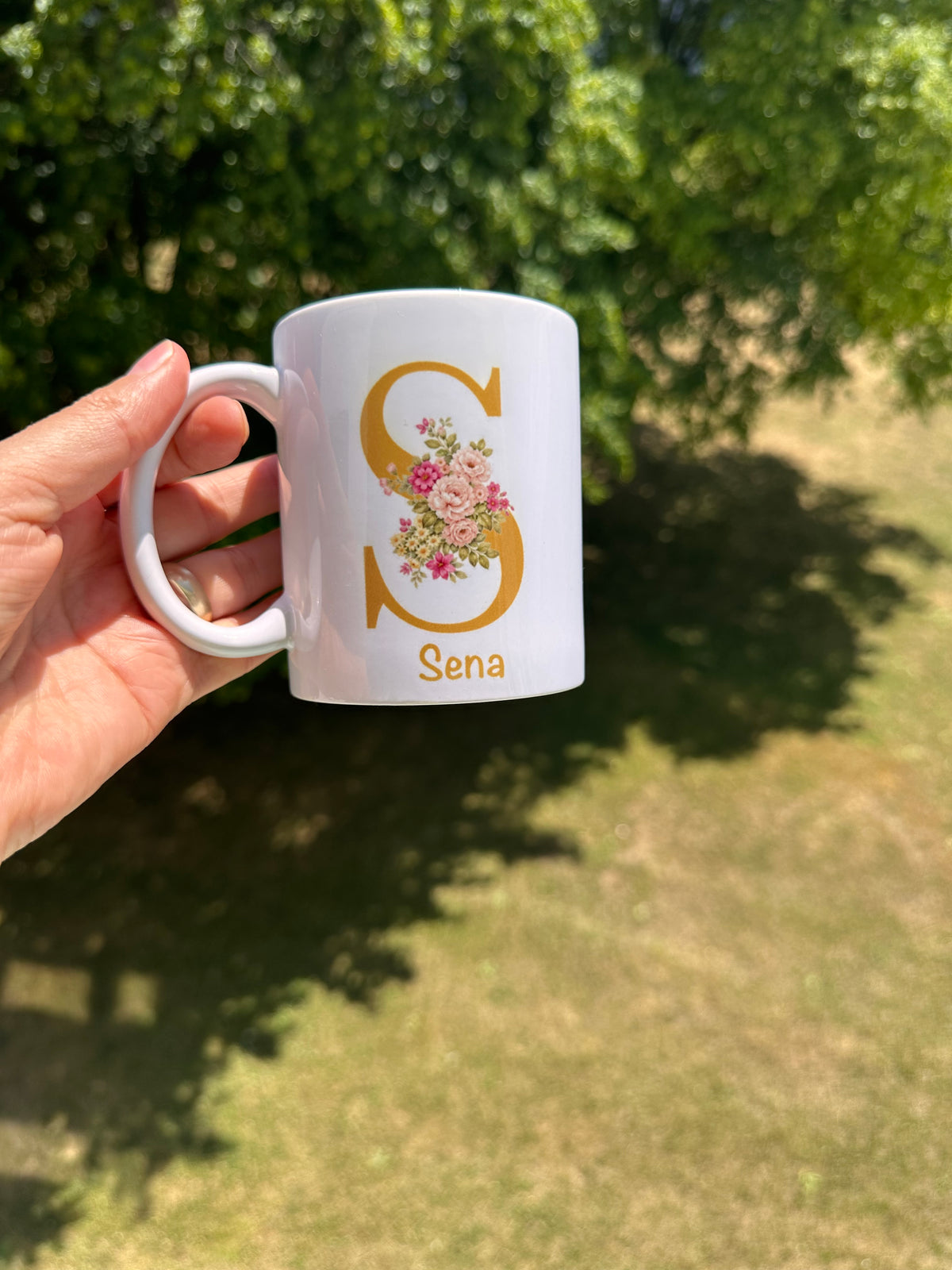 Tasse mit Blumen