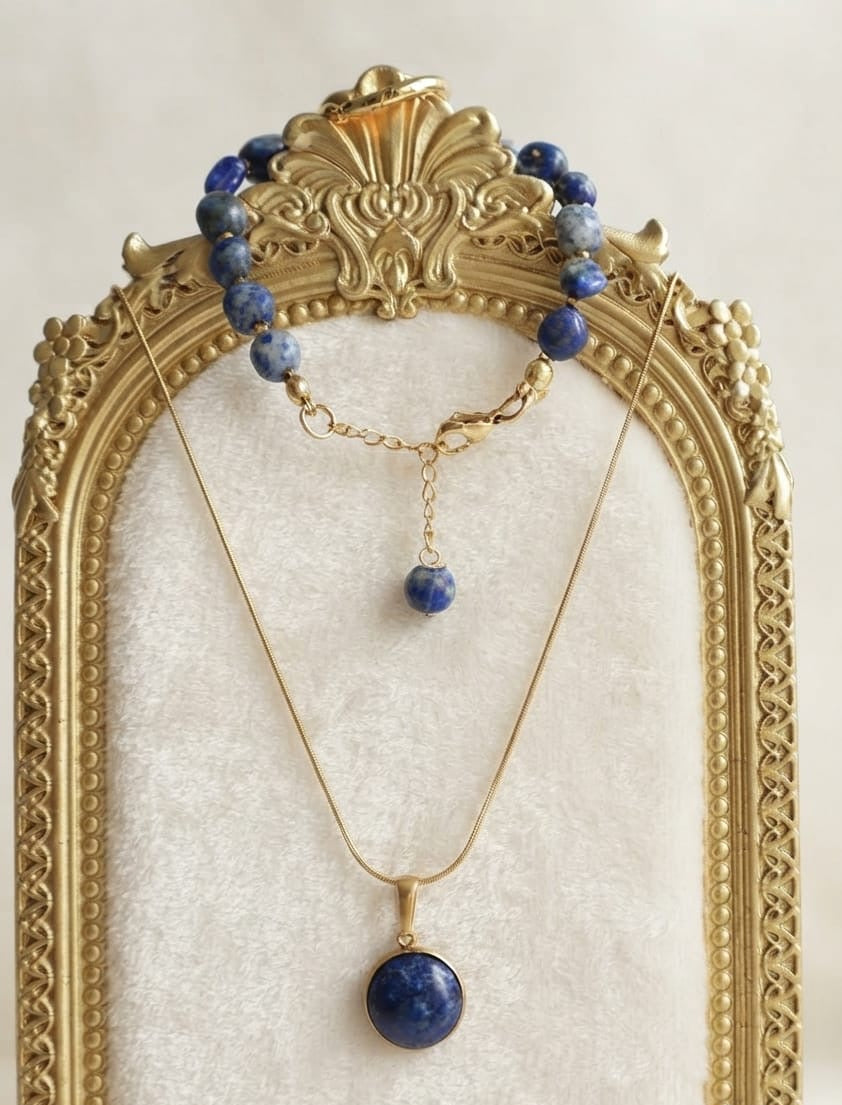 Nazenin – Personalisierbares Armband aus echtem Lapis Lazuli & Hämatit