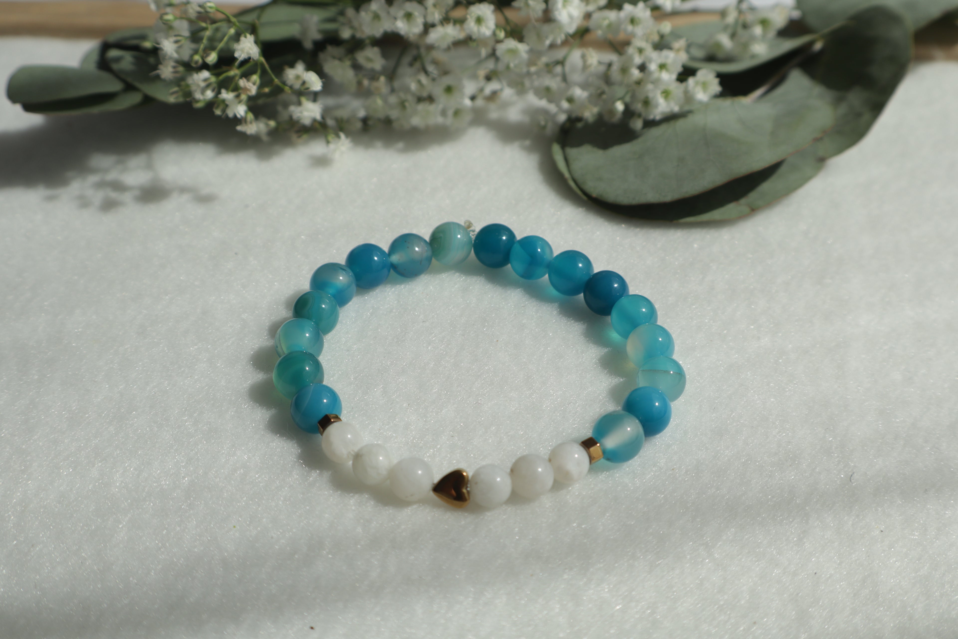 Zeitlose Naturstein Armbänder – Elastisch & Individuell