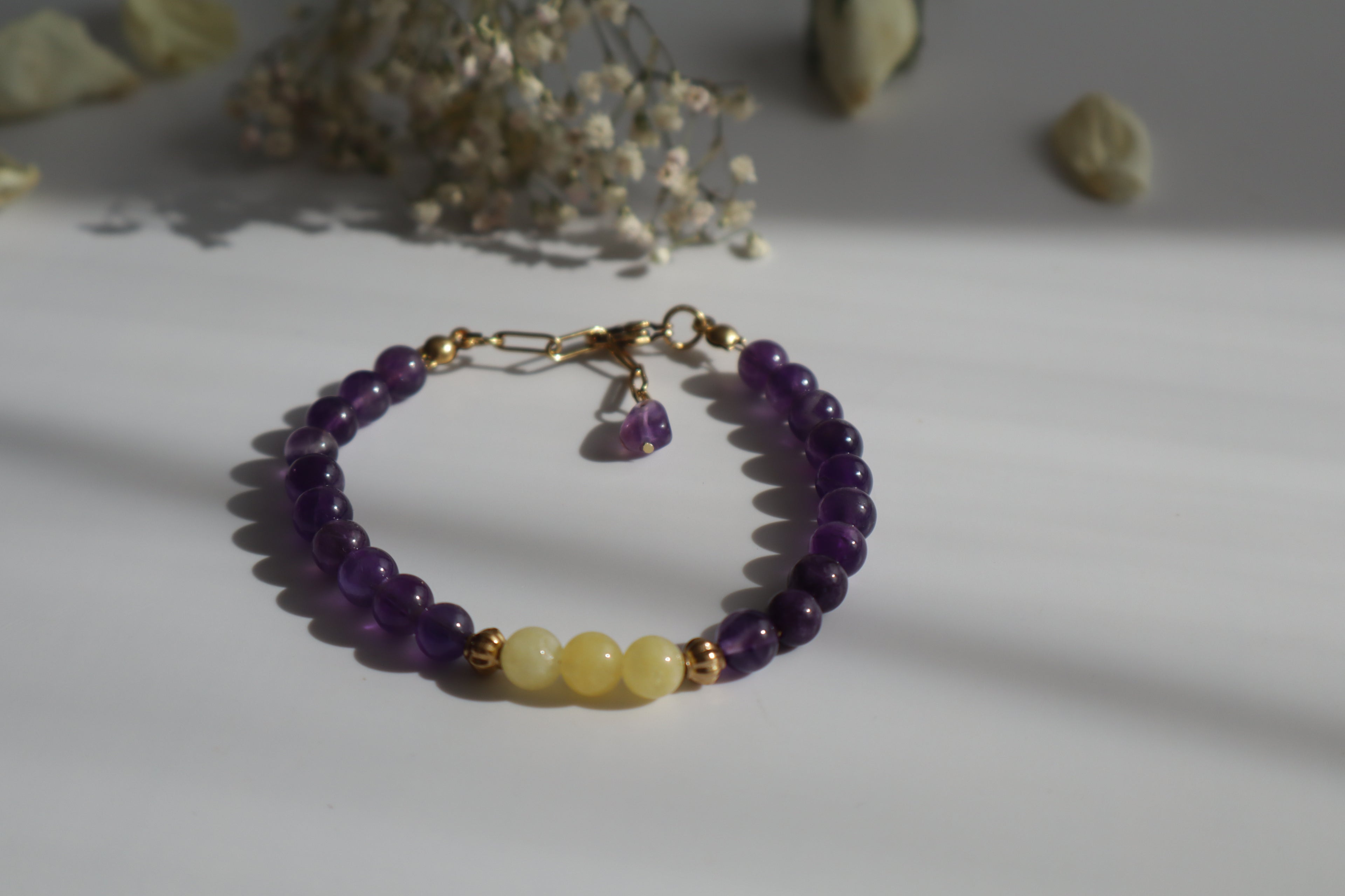 Naturstein Armband mit Edelstahl Details – Verstellbar