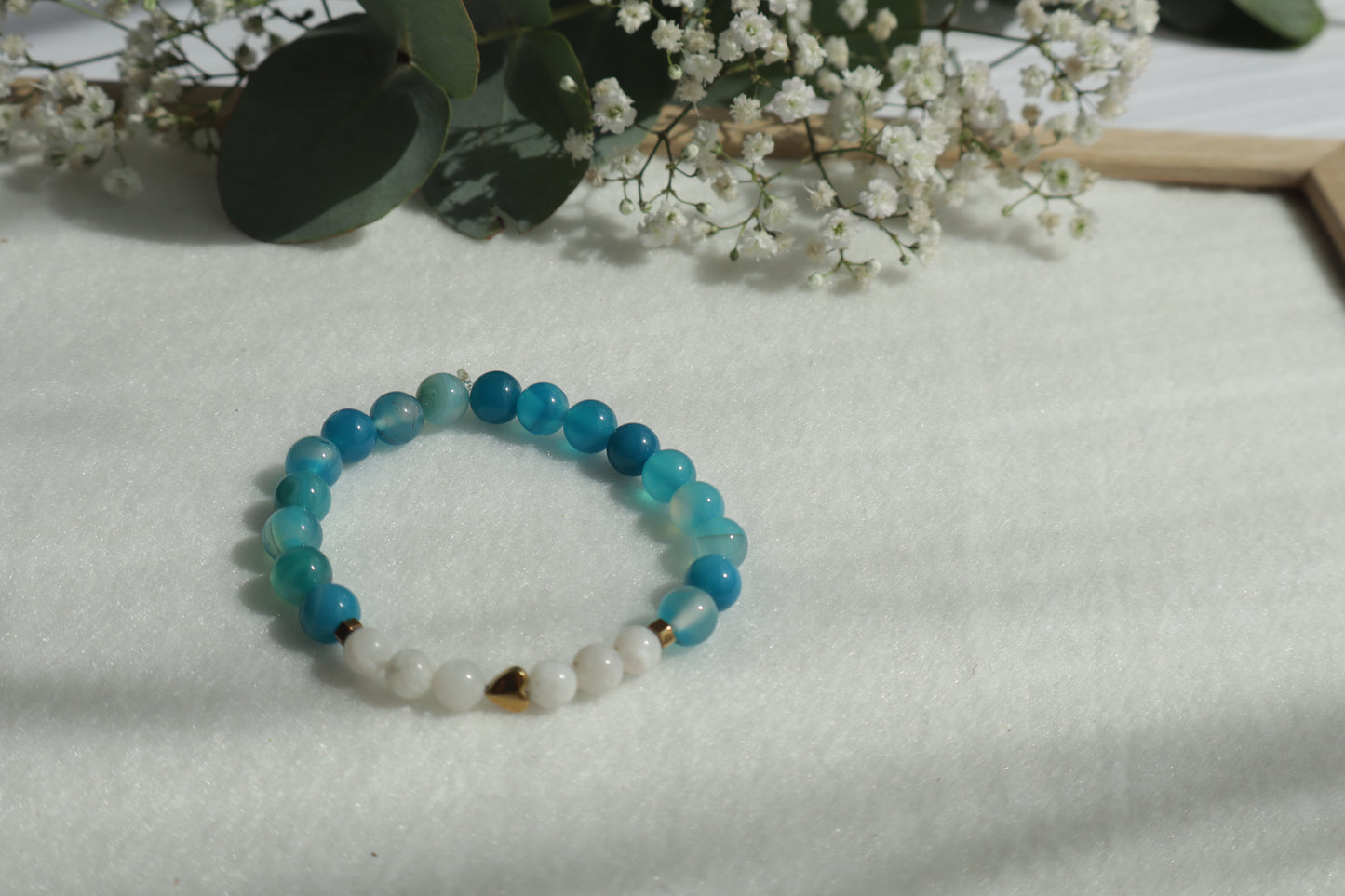 Zeitlose Naturstein Armbänder – Elastisch & Individuell