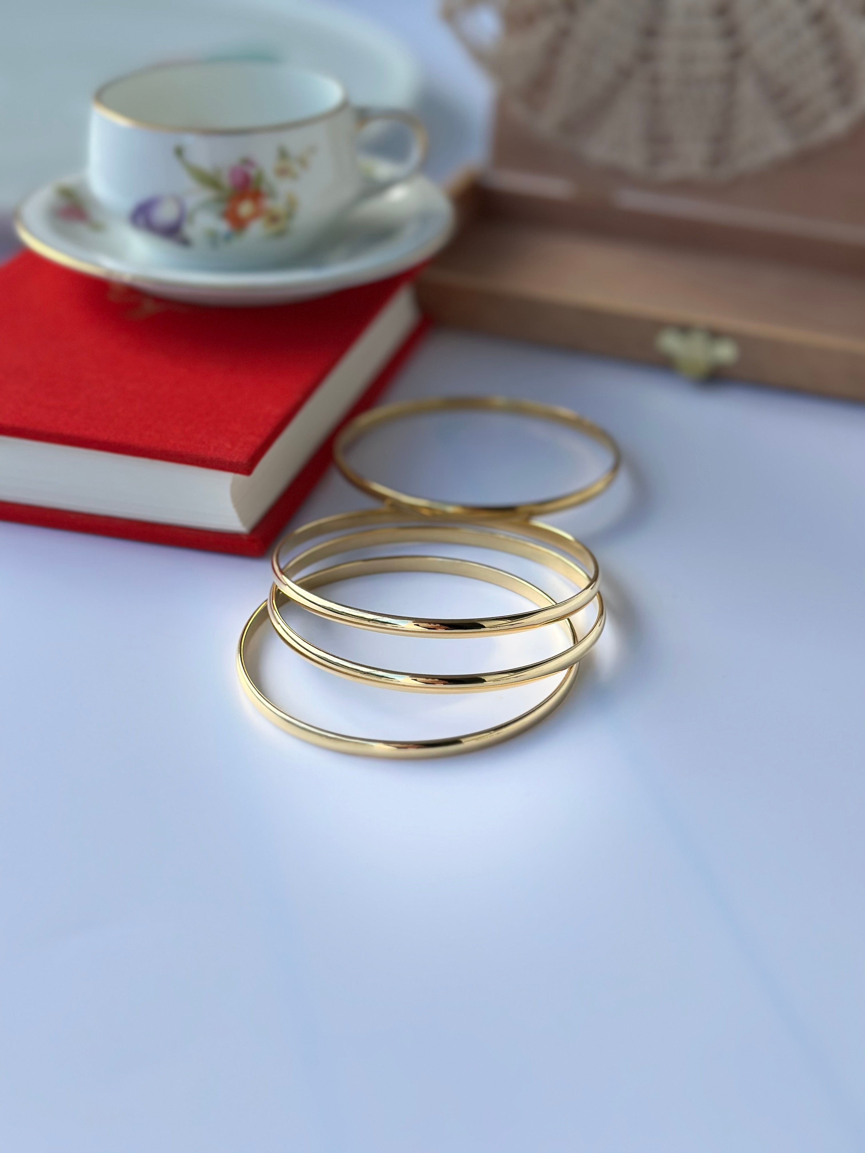 Minimalistisches Edelstahl Armband 18K Vergoldet