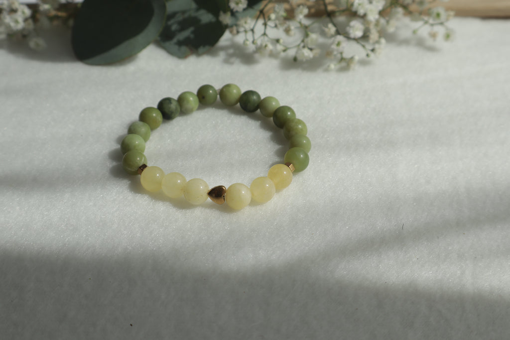 Zeitlose Naturstein Armbänder – Elastisch & Individuell