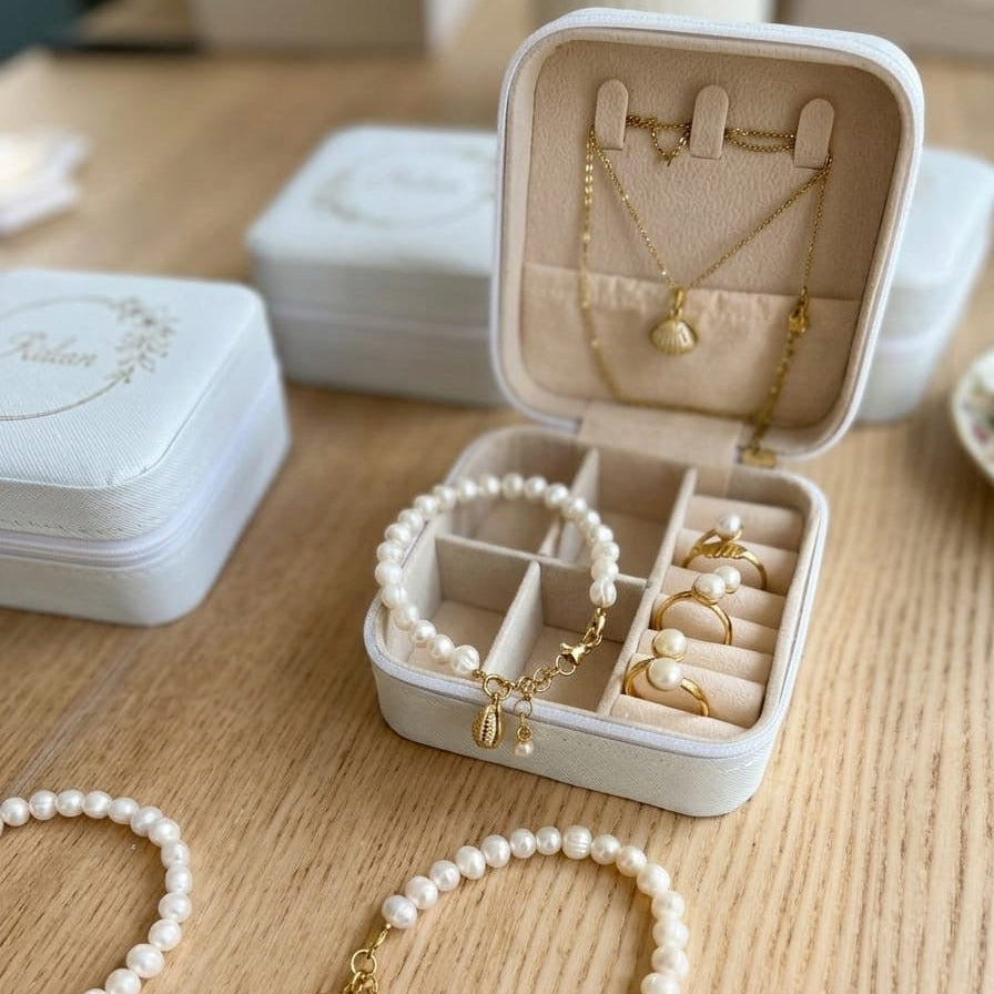 Personalisierte Schmuckbox mit Namen