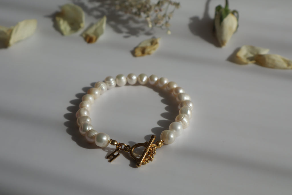 Noa – Personalisiertes Süßwasserperlen Armband