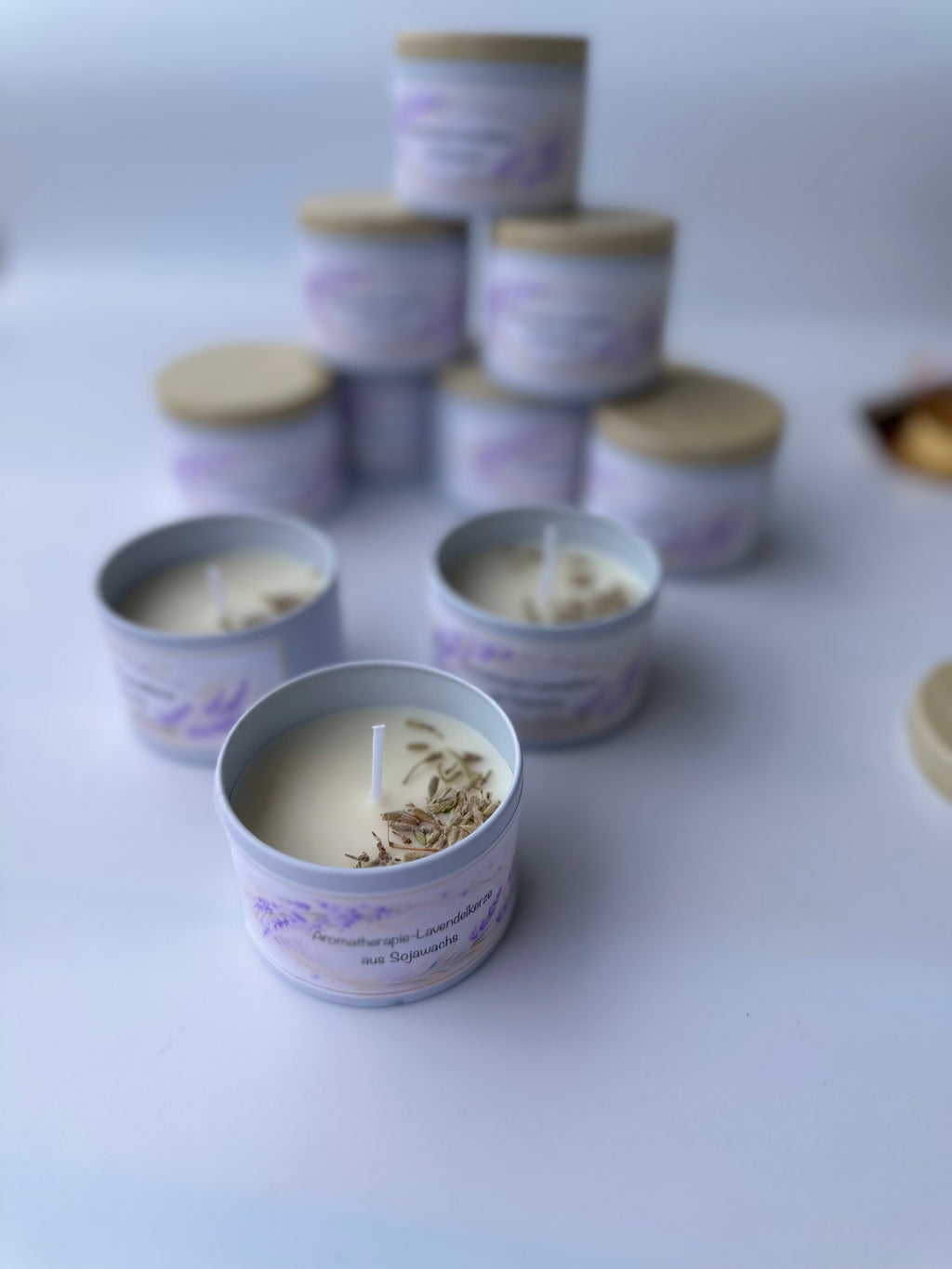 Lavendel Aromatherapie Sojawachskerze (100 g) – Handgemachte Duftkerze im Dosenbehälter