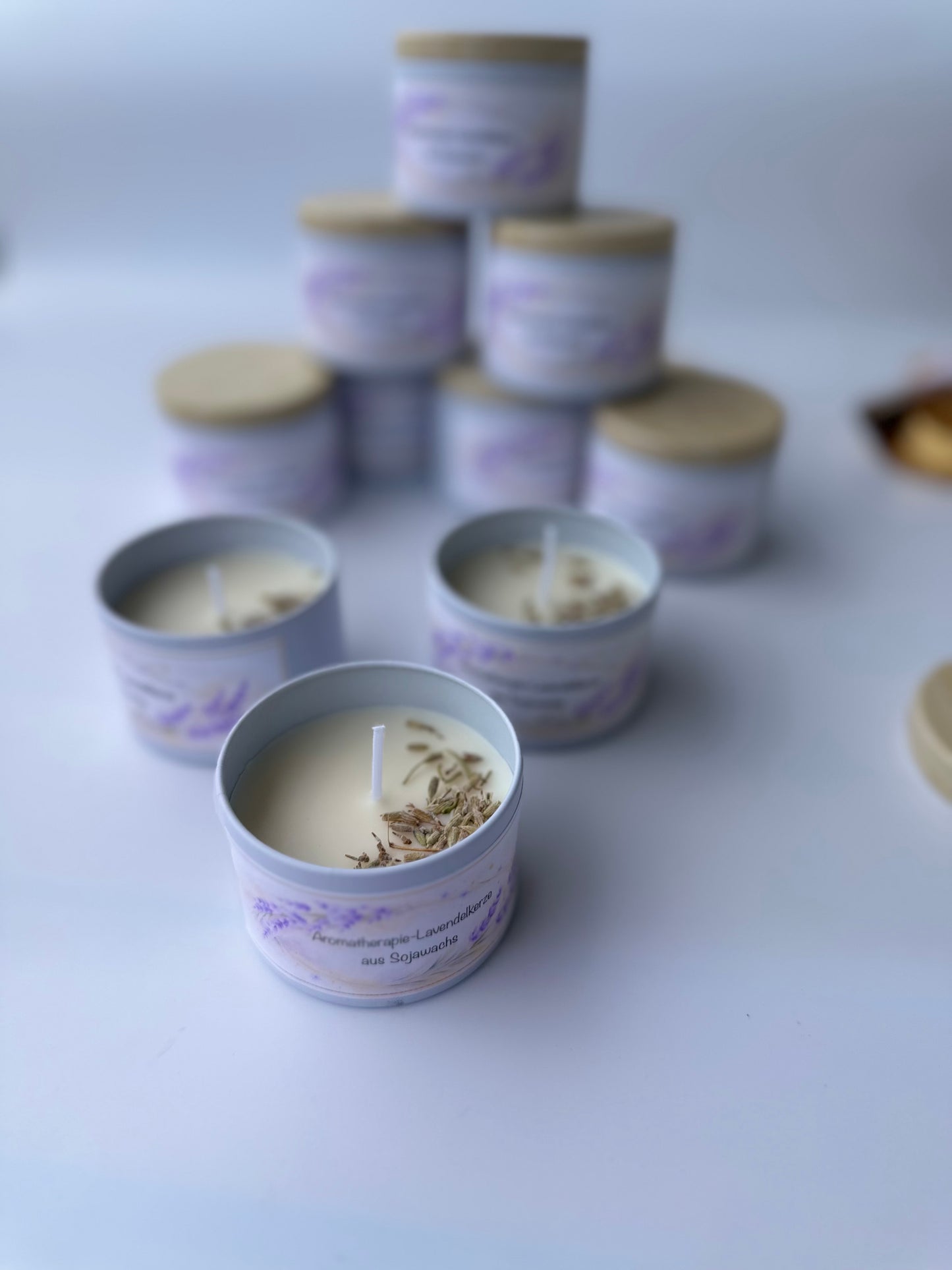 Lavendel Aromatherapie Sojawachskerze (100 g) – Handgemachte Duftkerze im Dosenbehälter