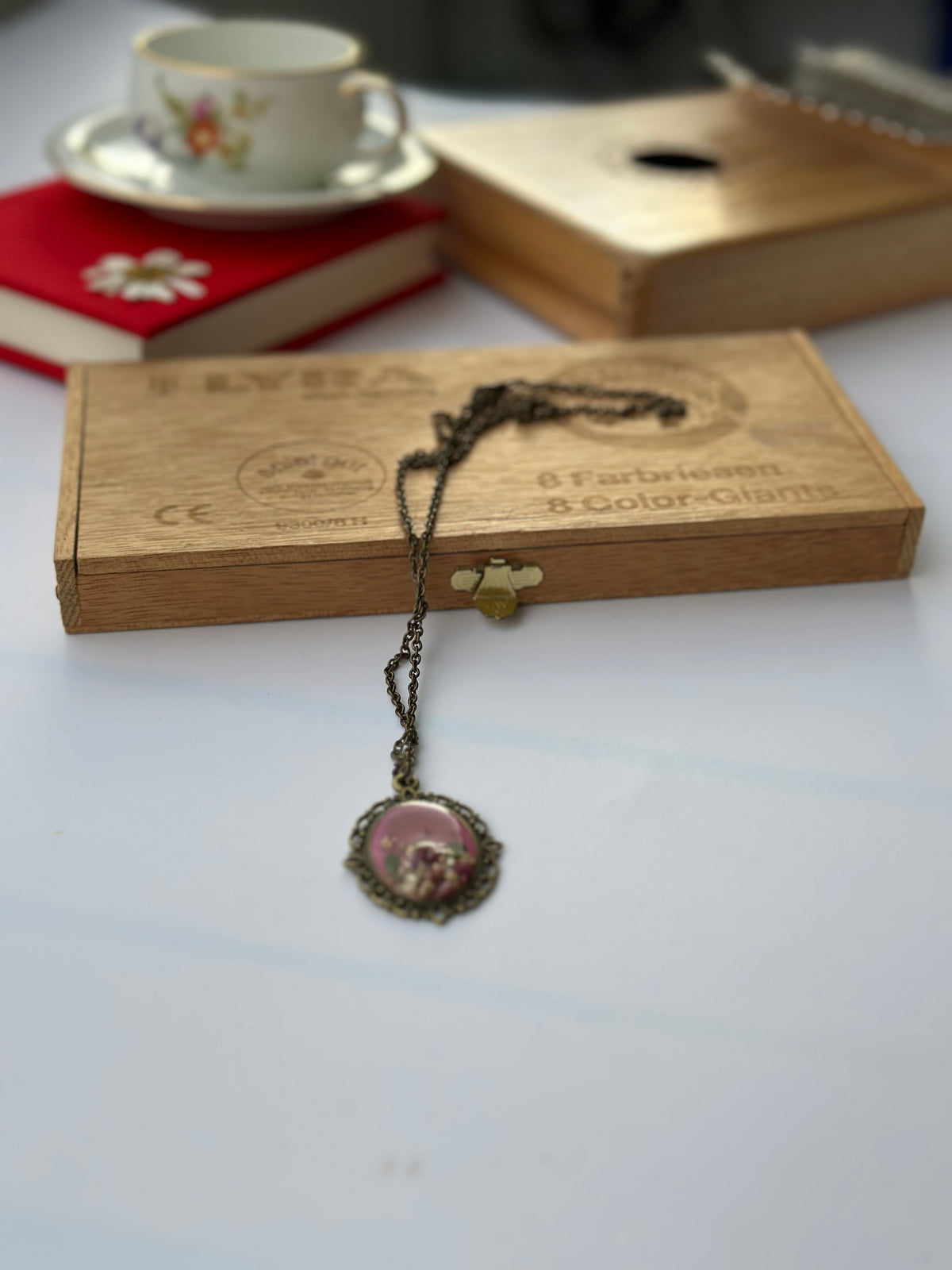 Lia Kette – echte Schleierkrautblüte in Resin verewigt