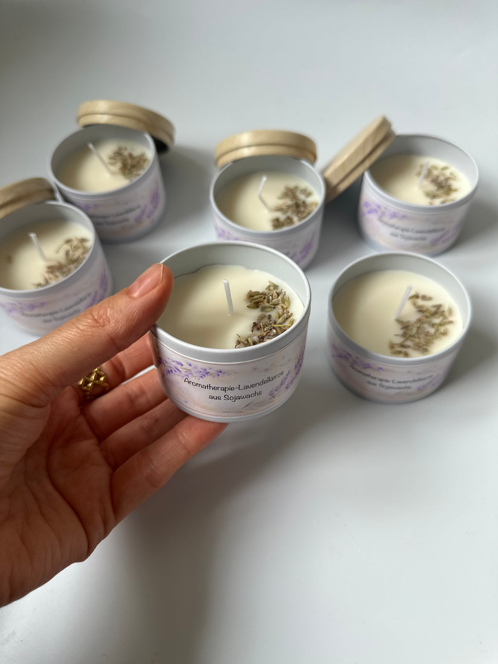 Lavendel Aromatherapie Sojawachskerze (100 g) – Handgemachte Duftkerze im Dosenbehälter