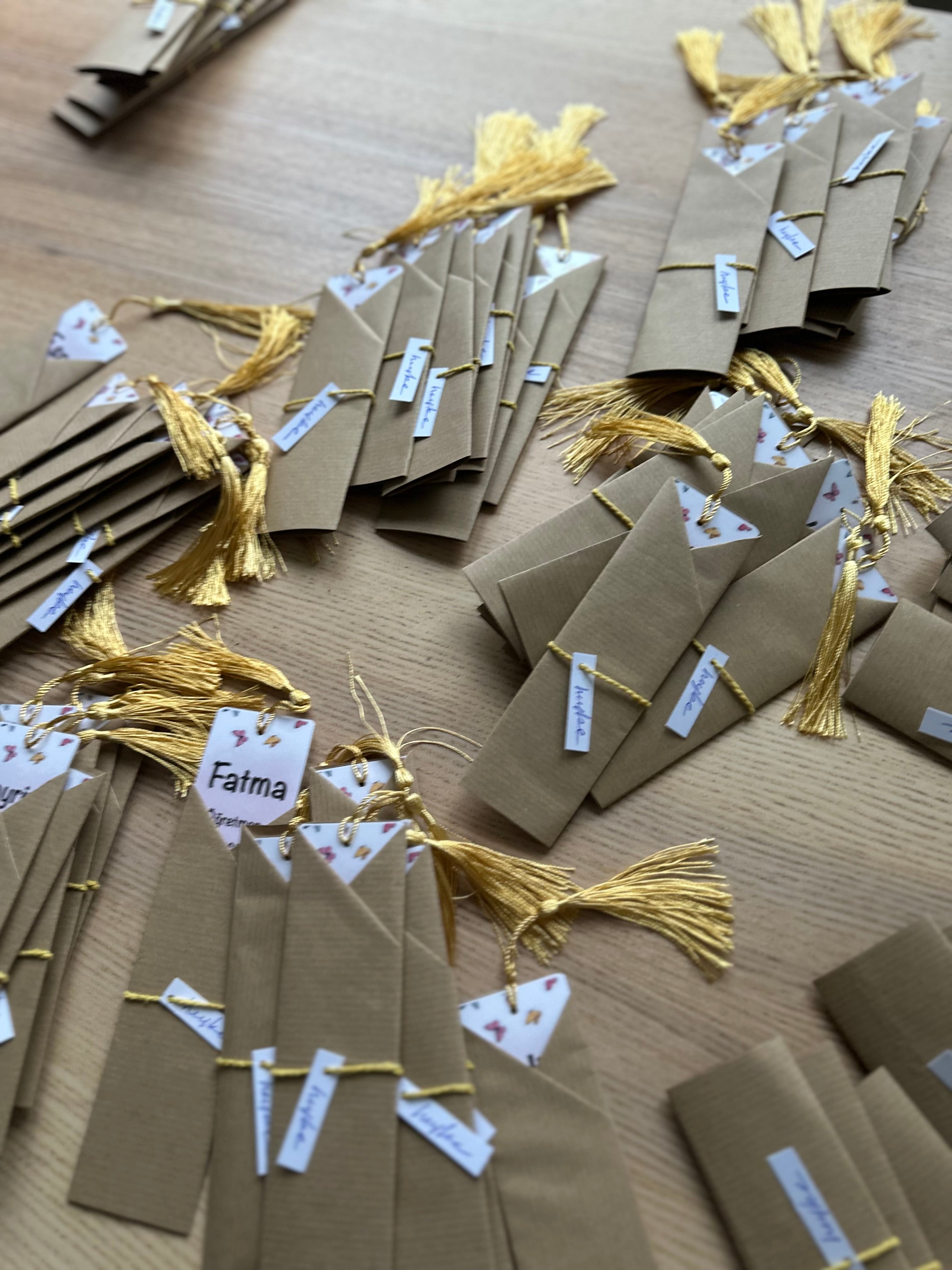 Schmetterlingsgarten – Personalisierbares Lesezeichen