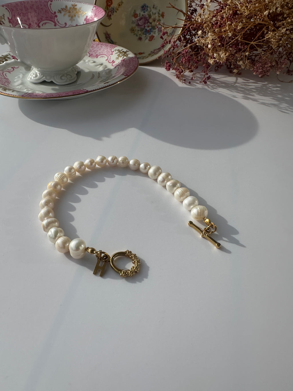 Noa – Personalisiertes Süßwasserperlen Armband