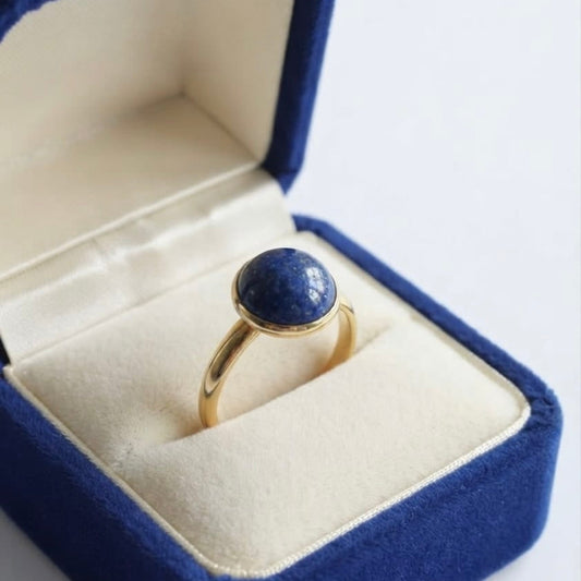 Lapis Lazuli Ring – Verstellbarer Natursteinring aus vergoldetem Edelstahl