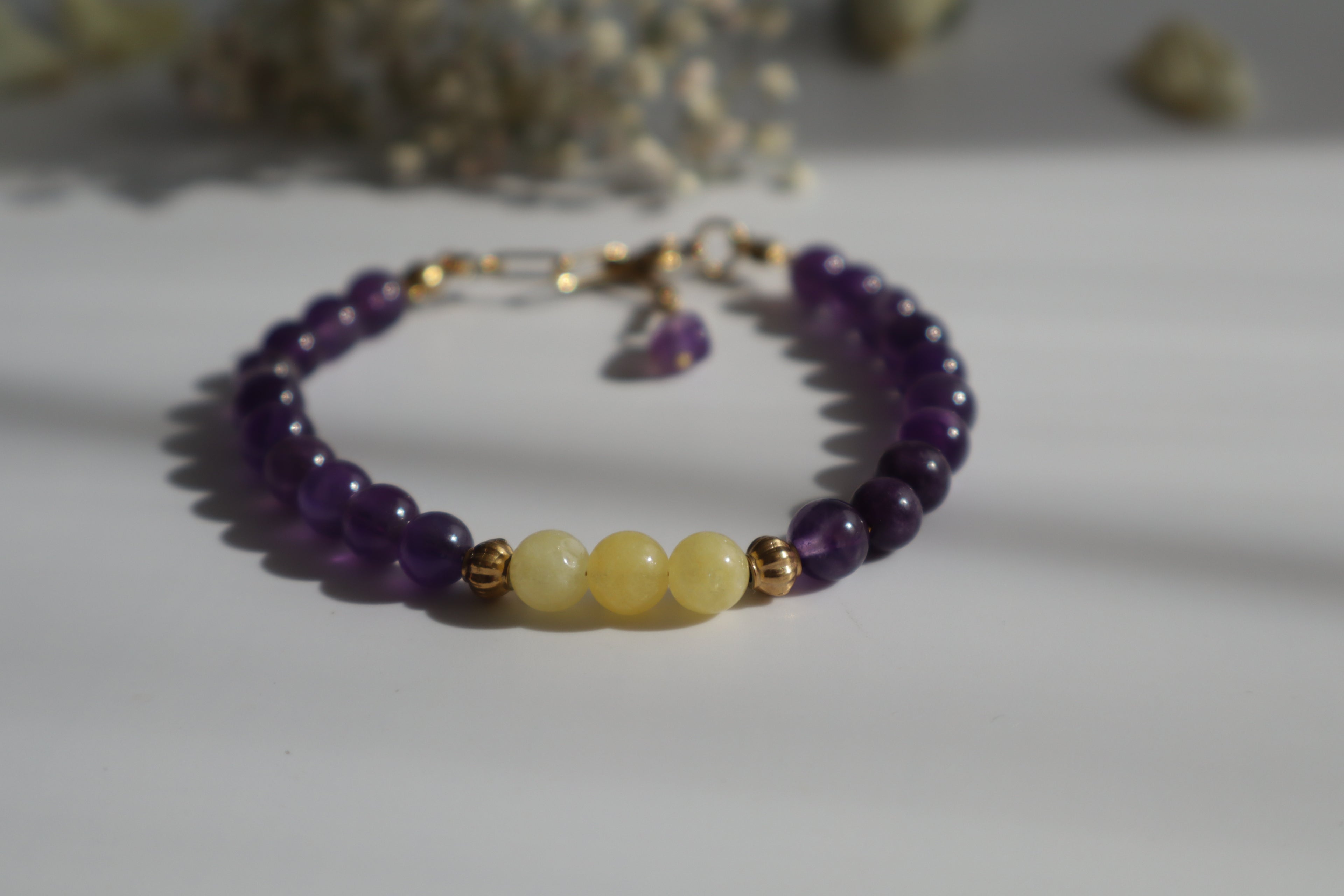 Naturstein Armband mit Edelstahl Details – Verstellbar