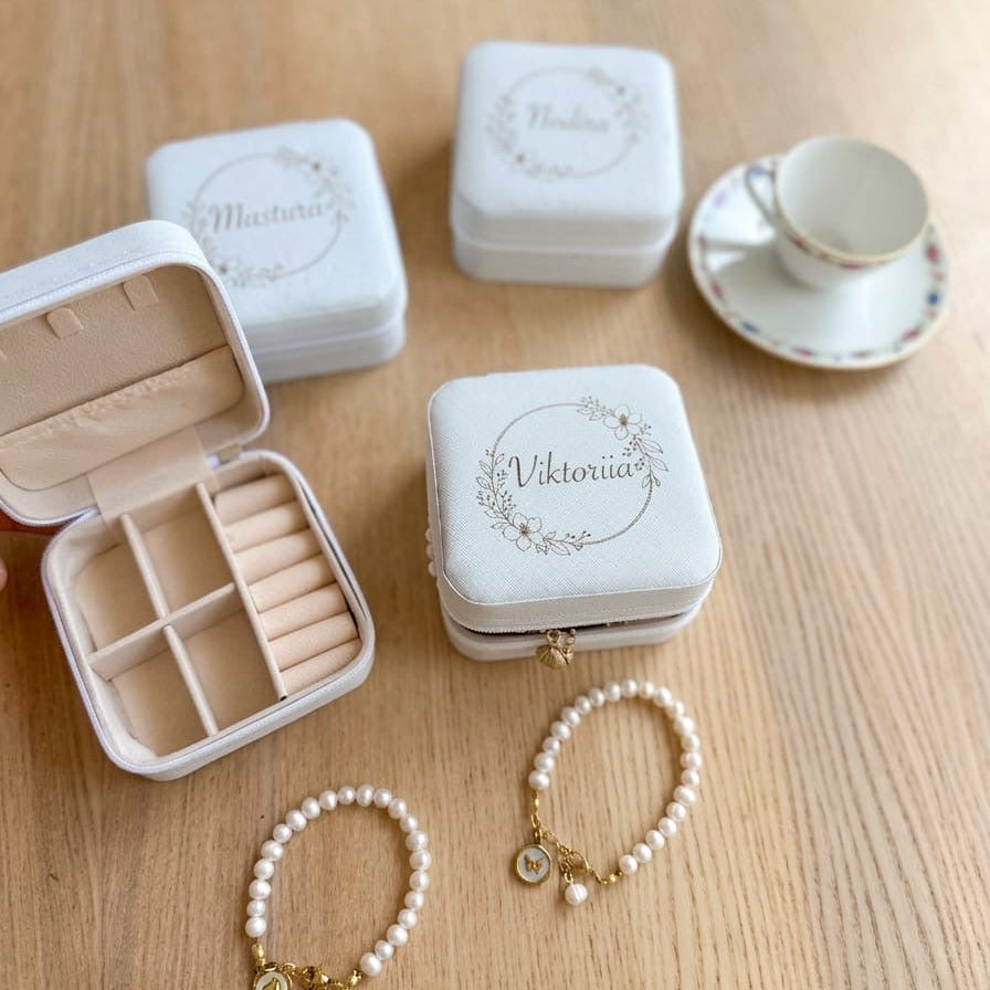 Personalisierte Schmuckbox mit Namen