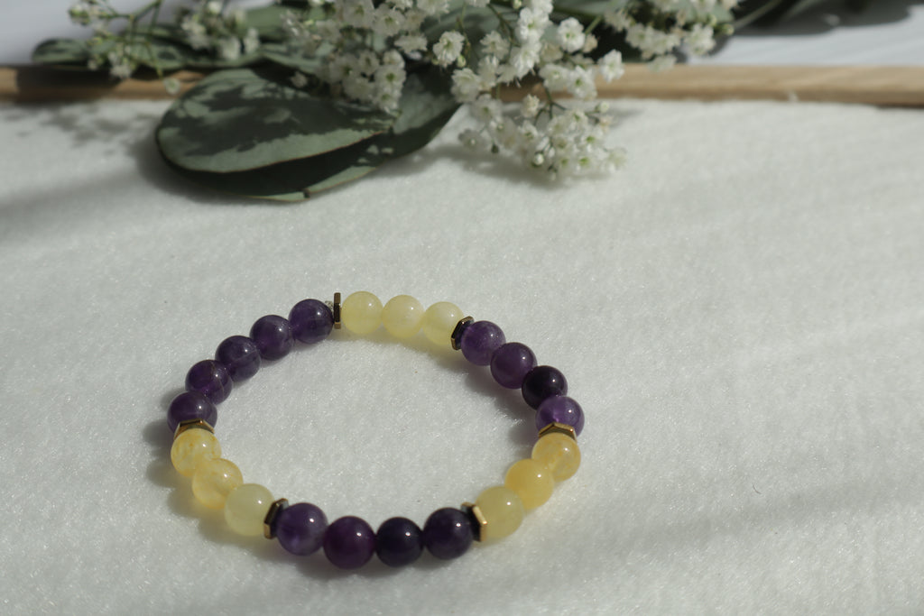 Zeitlose Naturstein Armbänder – Elastisch & Individuell