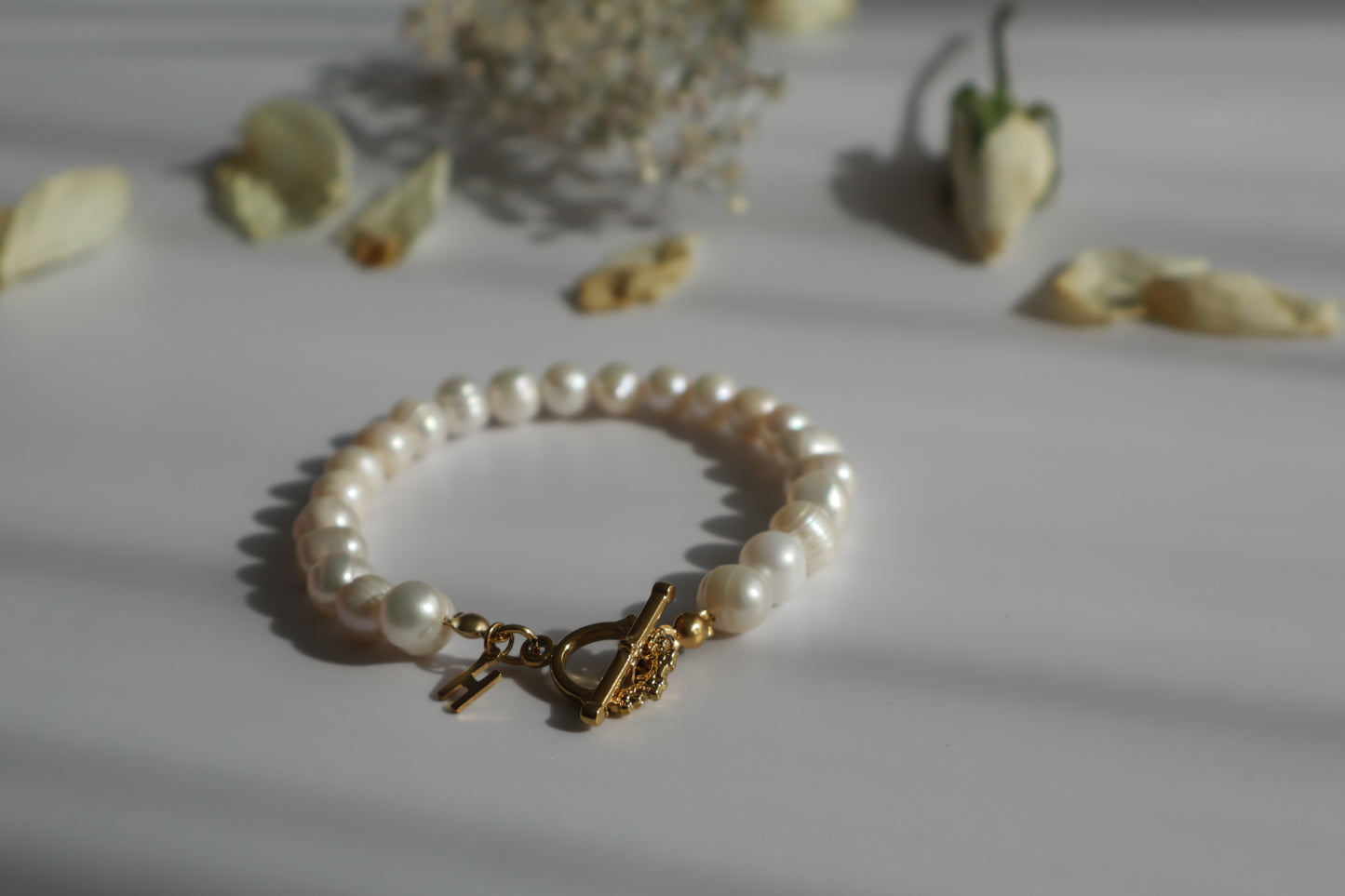 Noa – Personalisiertes Süßwasserperlen Armband