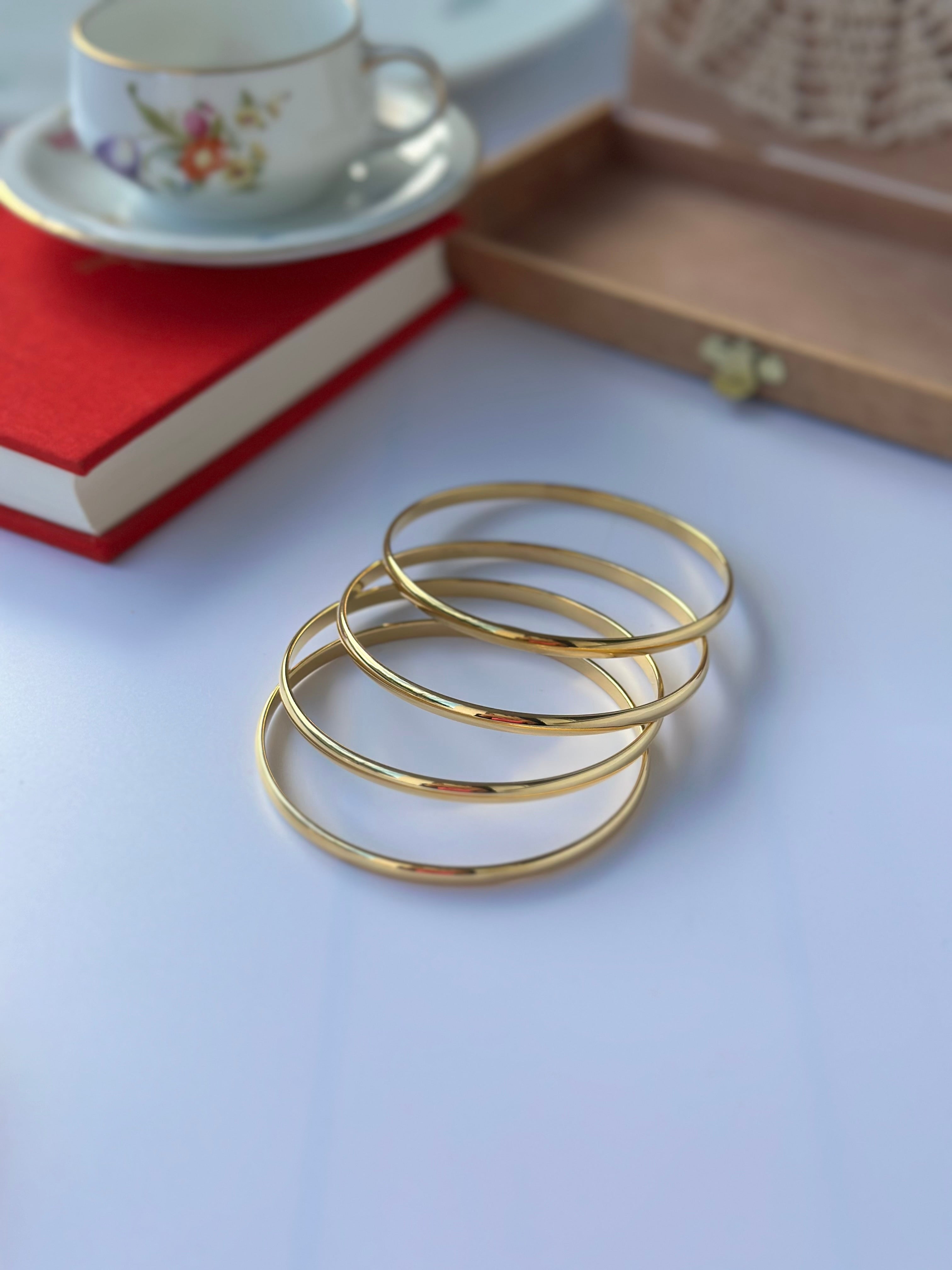 Minimalistisches Edelstahl Armband 18K Vergoldet