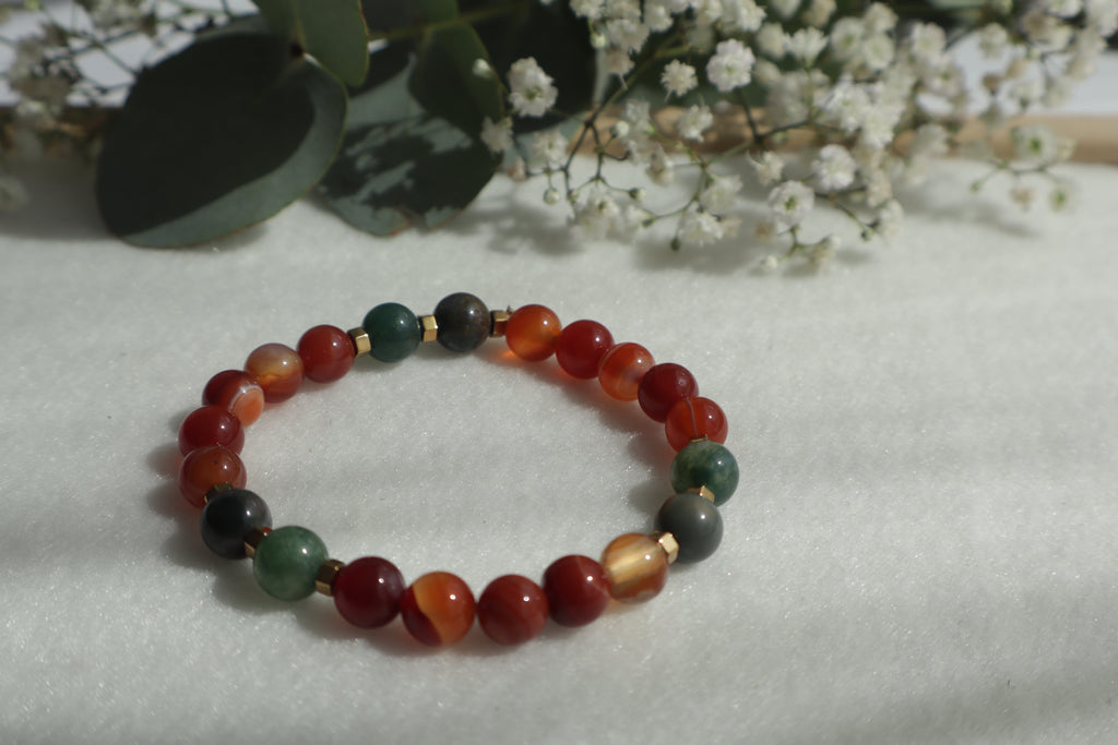 Zeitlose Naturstein Armbänder – Elastisch & Individuell