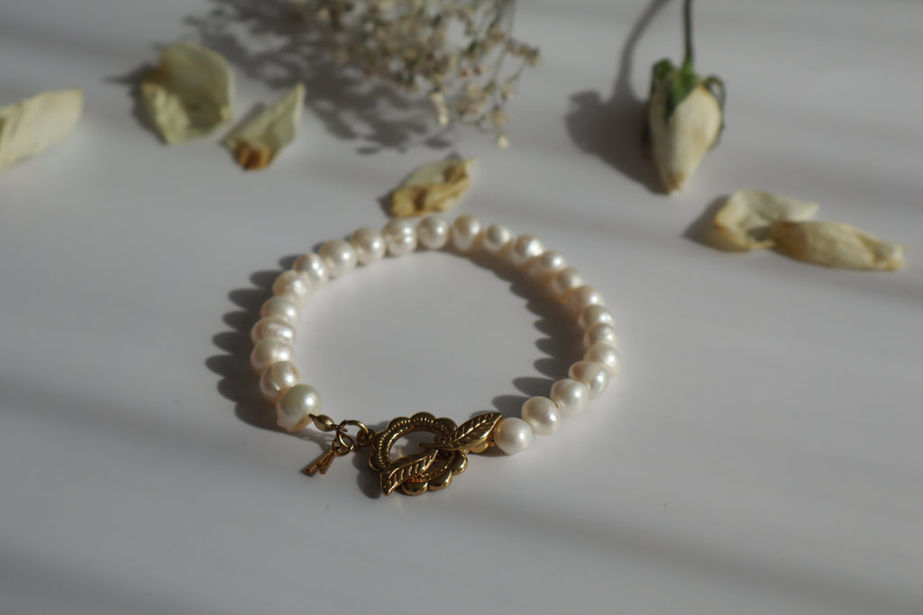 Mira– Personalisiertes Süßwasserperlen Armband