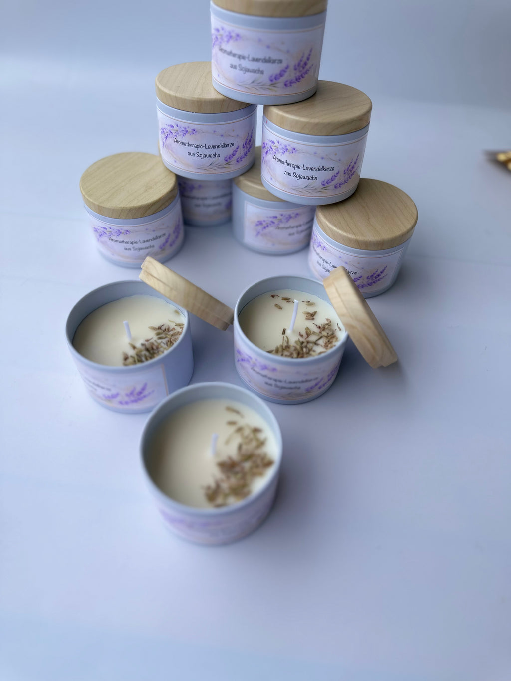 Lavendel Aromatherapie Sojawachskerze (100 g) – Handgemachte Duftkerze im Dosenbehälter
