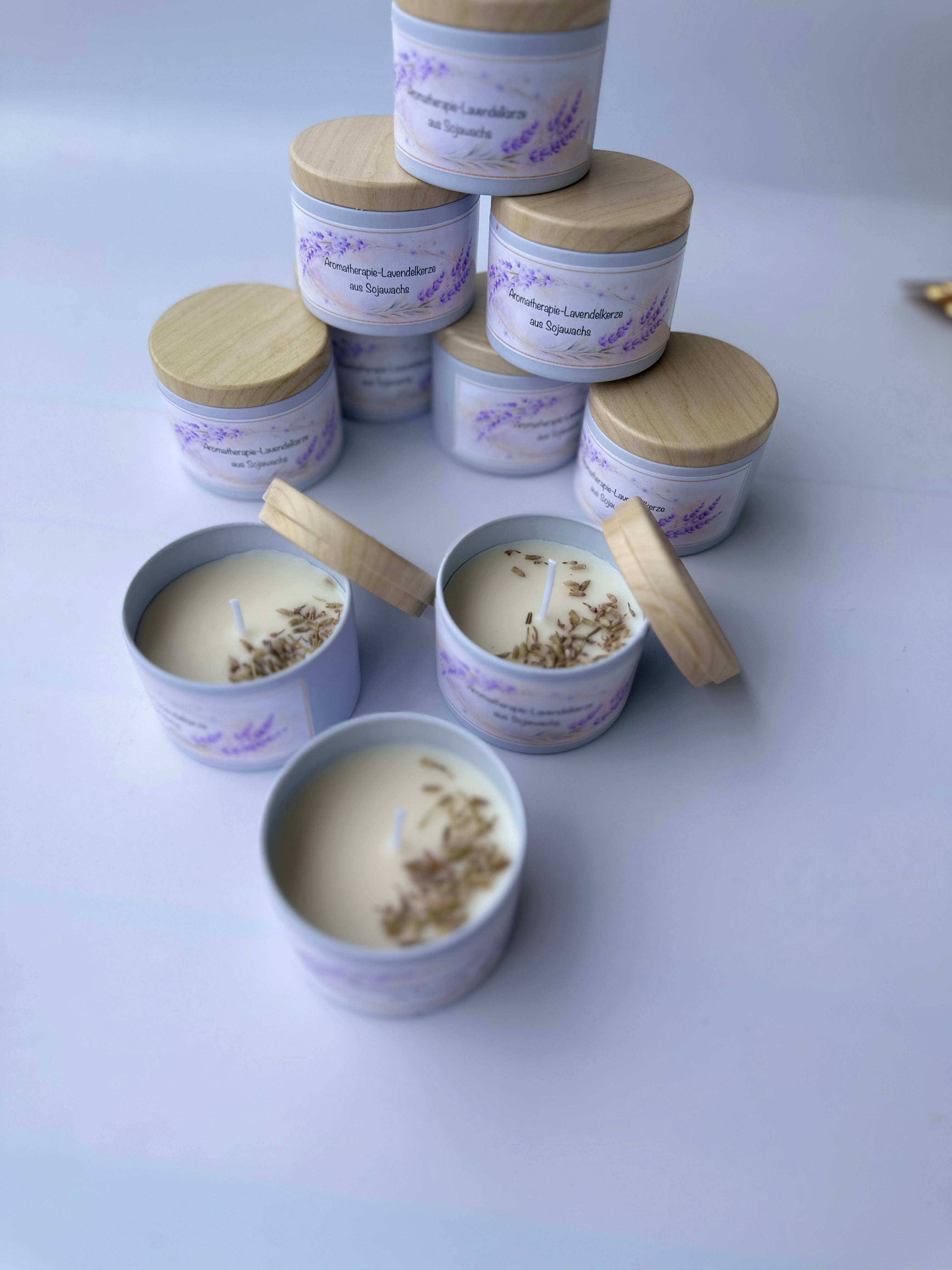 Lavendel Aromatherapie Sojawachskerze (100 g) – Handgemachte Duftkerze im Dosenbehälter