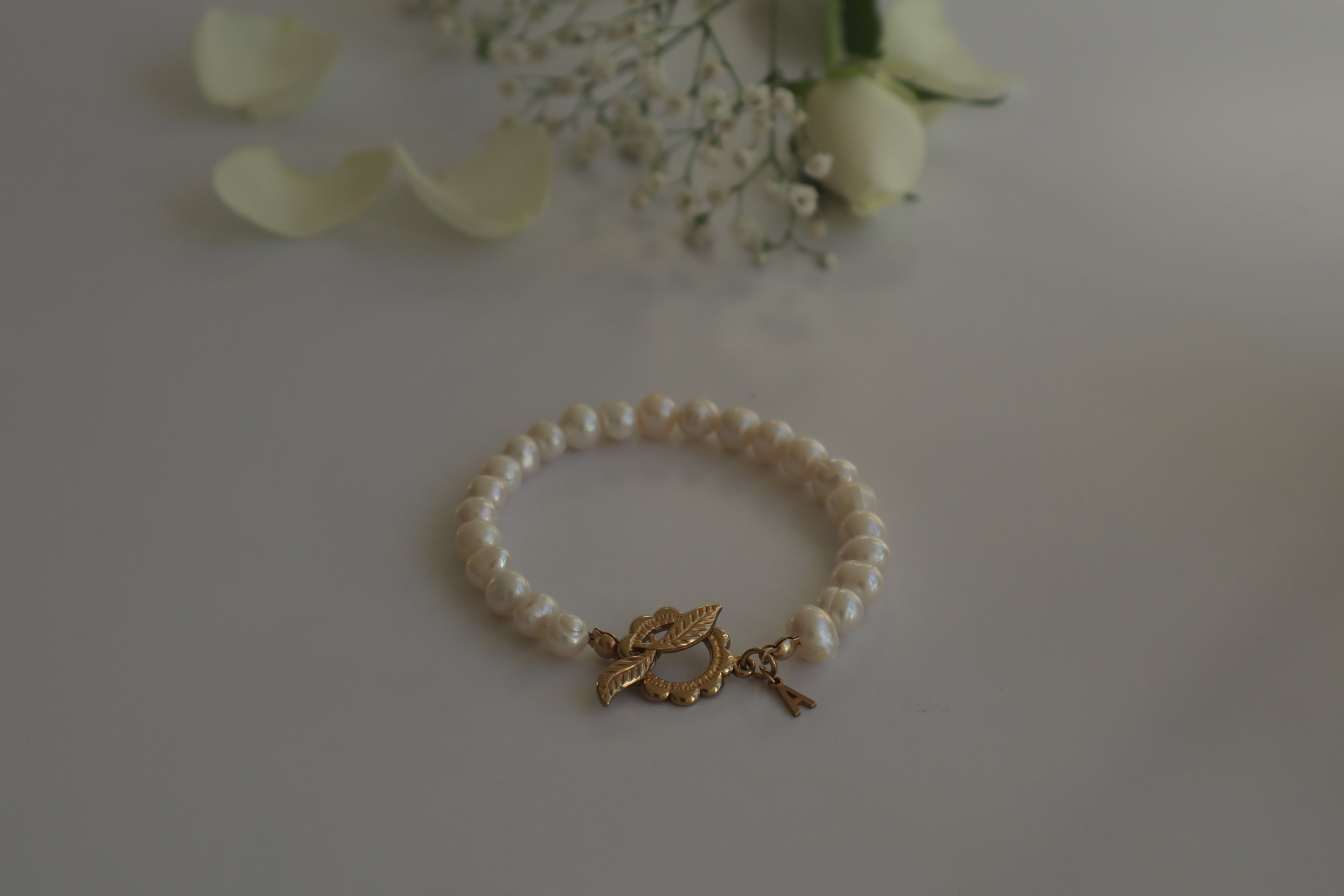 Mira– Personalisiertes Süßwasserperlen Armband