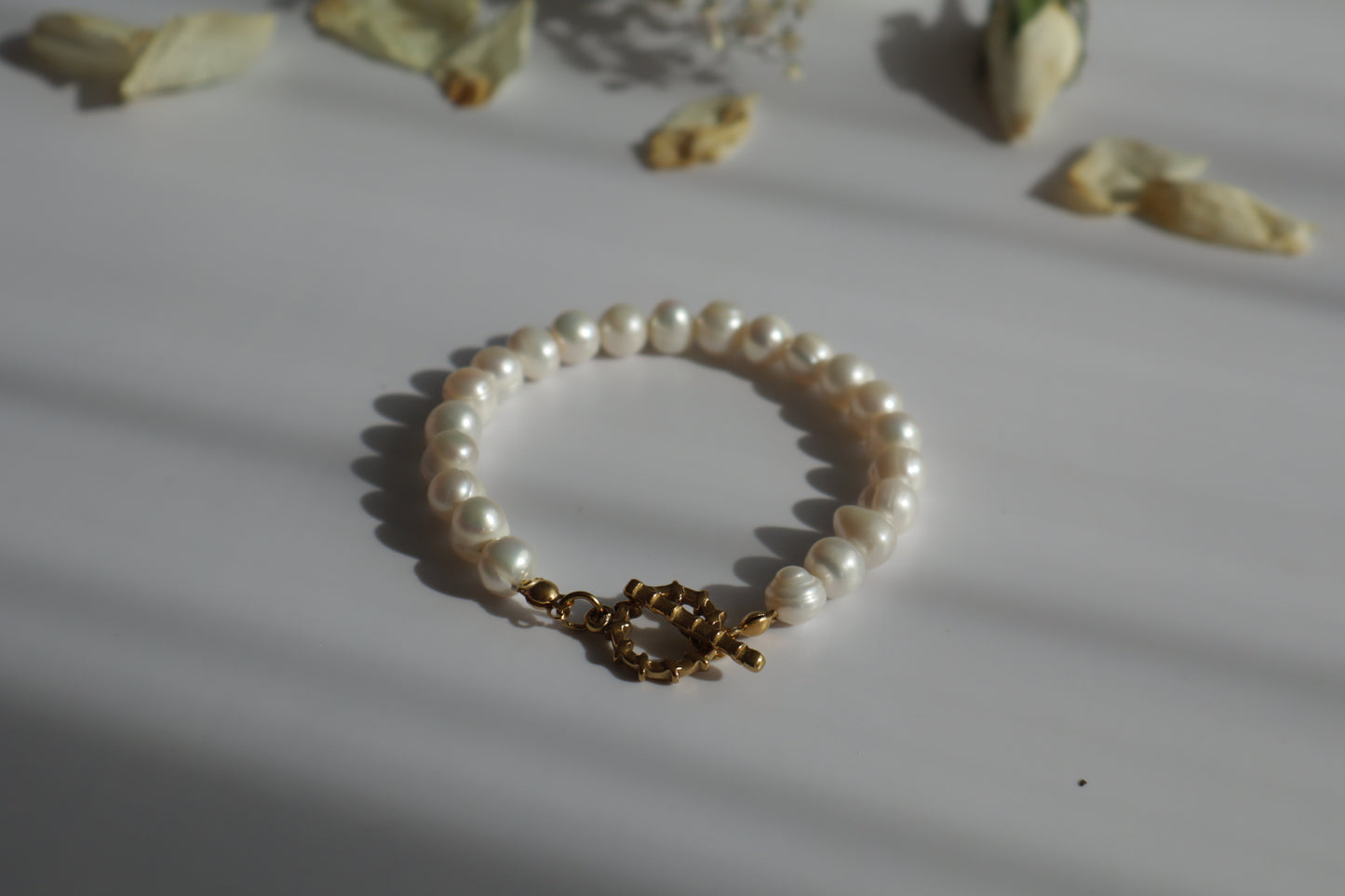 Elara – Personalisiertes Süßwasserperlen Armband