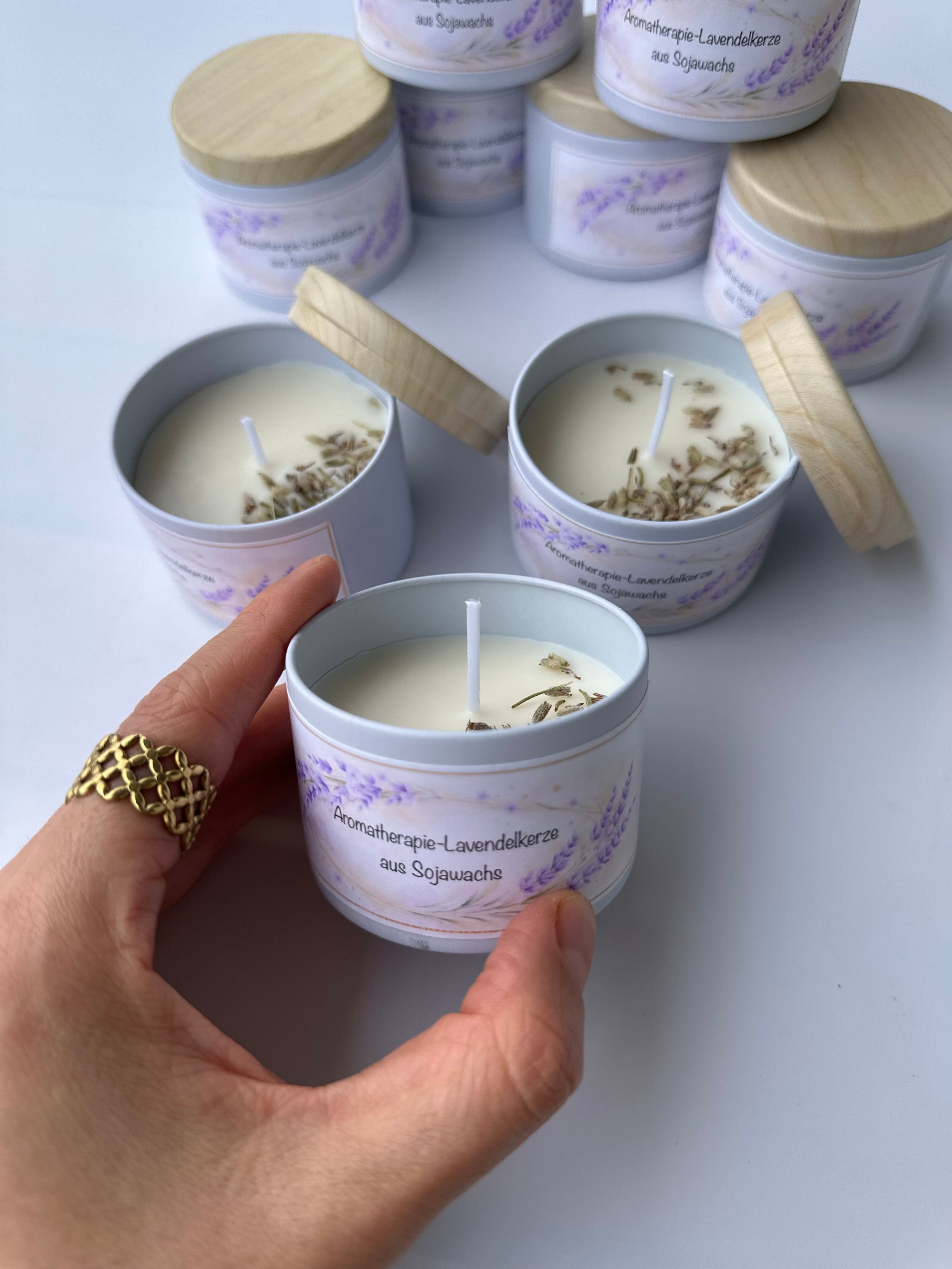 Lavendel Aromatherapie Sojawachskerze (100 g) – Handgemachte Duftkerze im Dosenbehälter