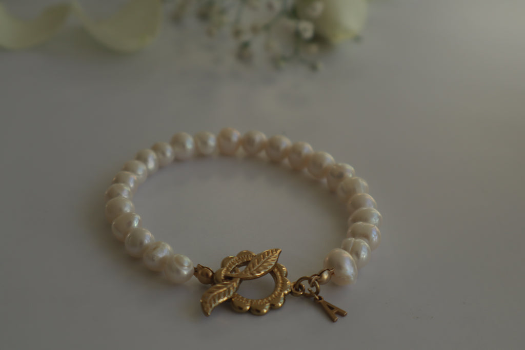 Mira– Personalisiertes Süßwasserperlen Armband