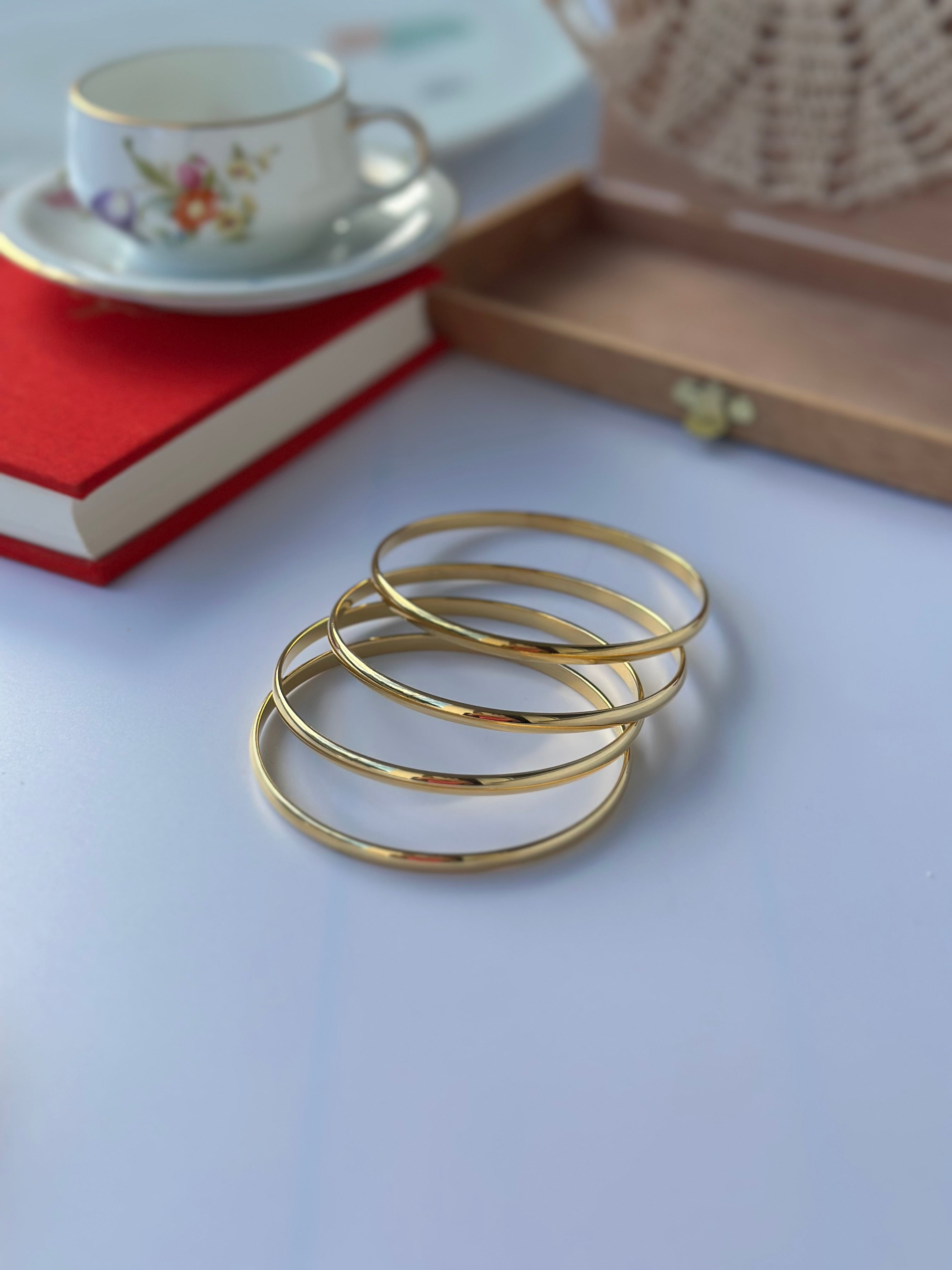 Minimalistisches Edelstahl Armband 18K Vergoldet