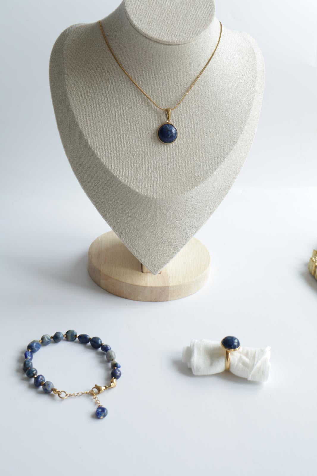 Lapis Lazuli Eleganz Set – 3-teiliges Schmuckset mit Ring, Halskette & Armband