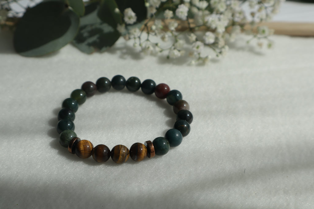 Zeitlose Naturstein Armbänder – Elastisch & Individuell