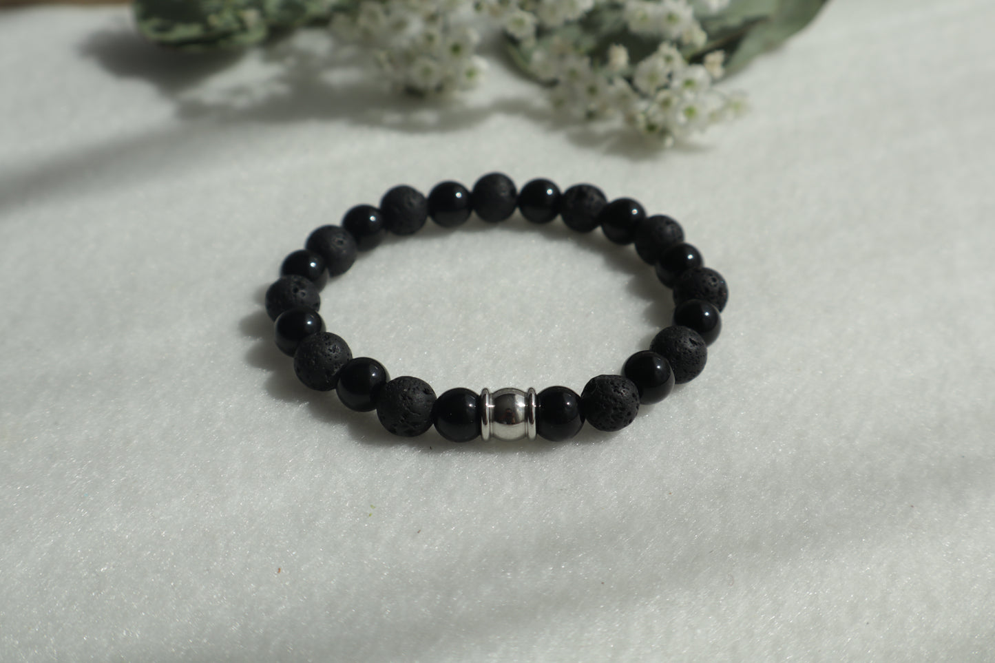 Zeitlose Naturstein Armbänder – Elastisch & Individuell