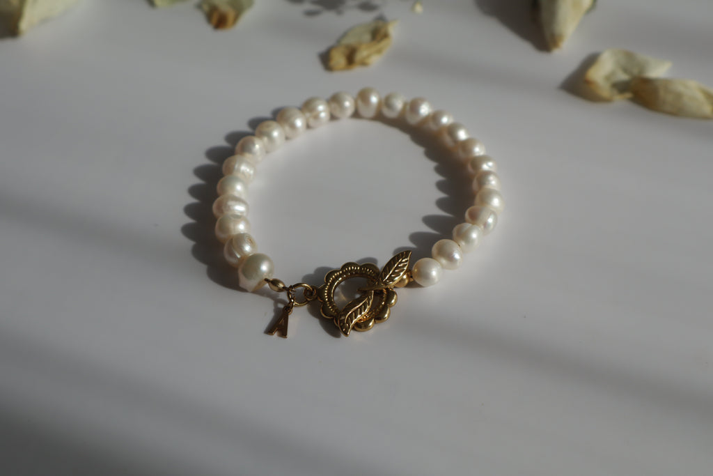 Mira– Personalisiertes Süßwasserperlen Armband