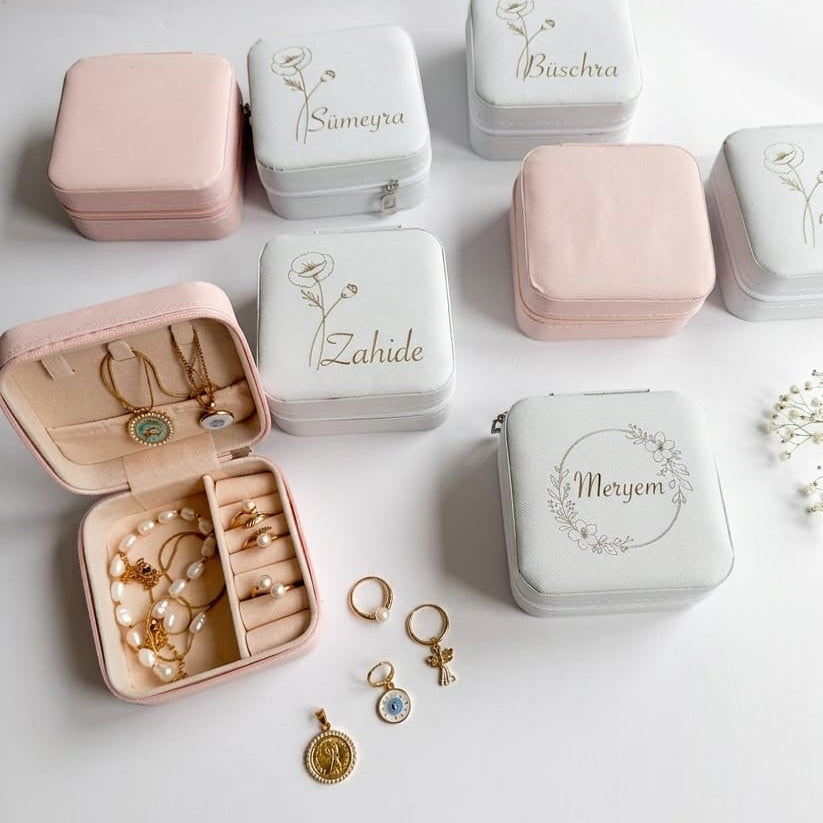 Personalisierte Schmuckbox mit Namen – Elegante Schmuckaufbewahrung in Lederoptik