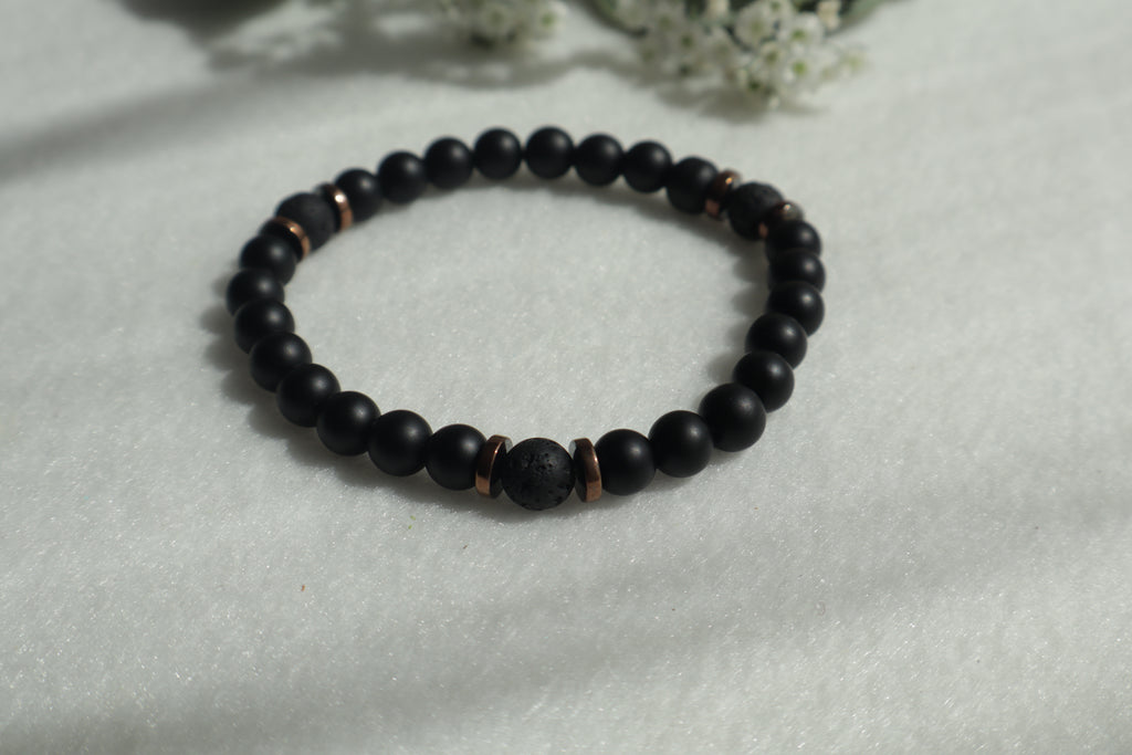 Zeitlose Naturstein Armbänder – Elastisch & Individuell