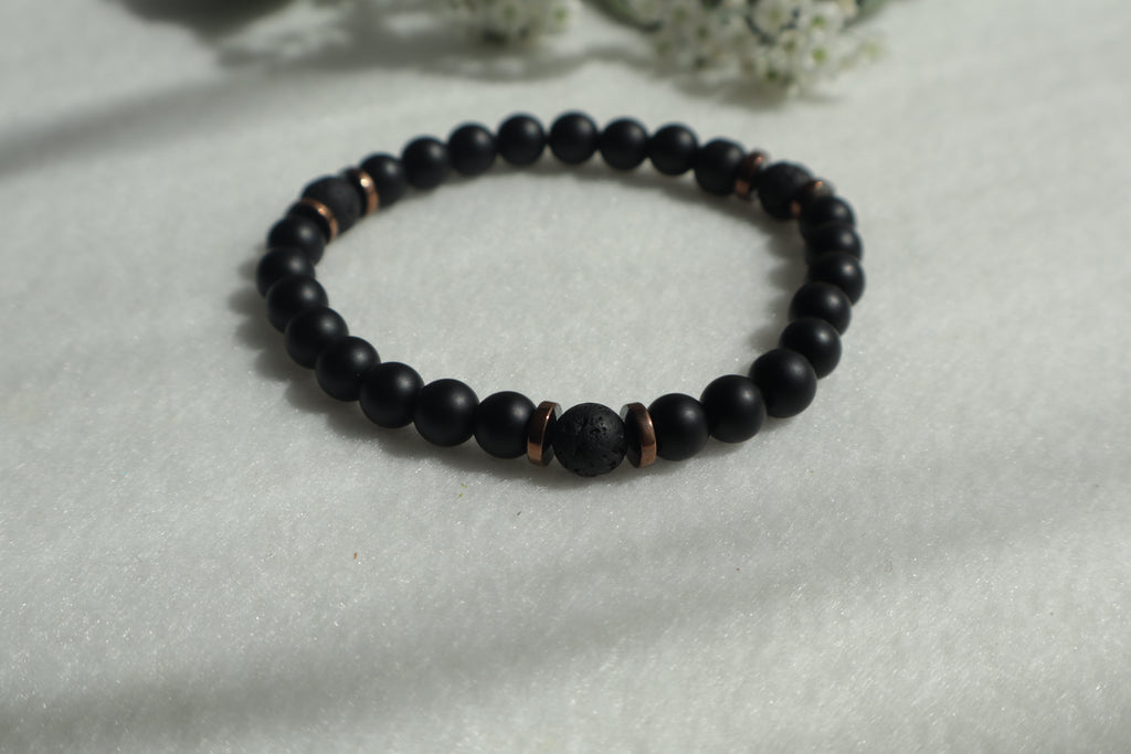 Zeitlose Naturstein Armbänder – Elastisch & Individuell