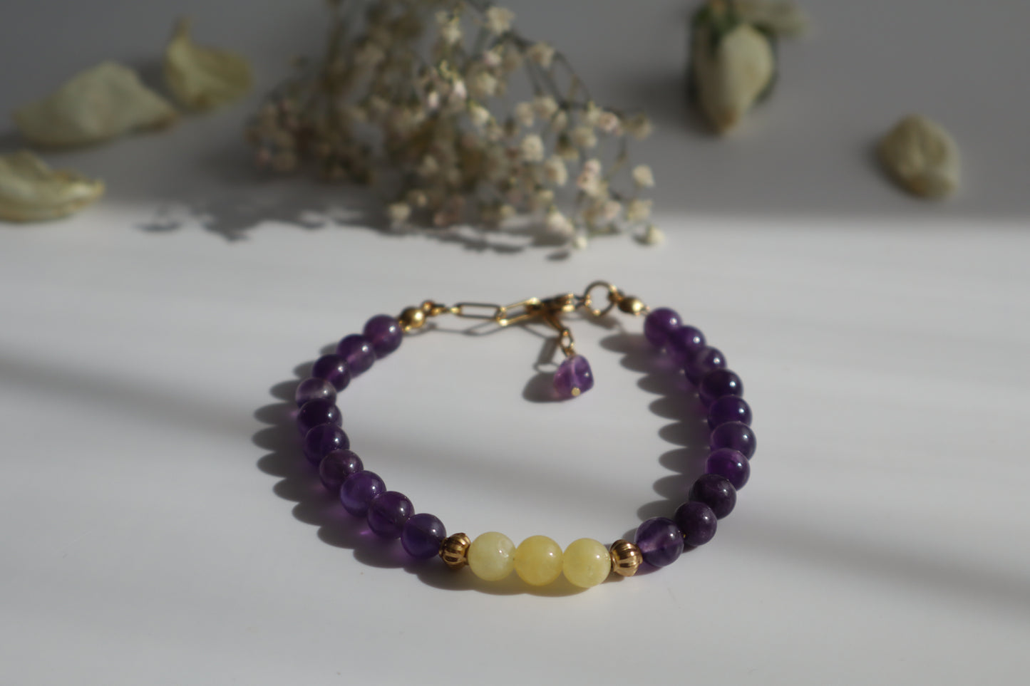 Naturstein Armband mit Edelstahl Details – Verstellbar