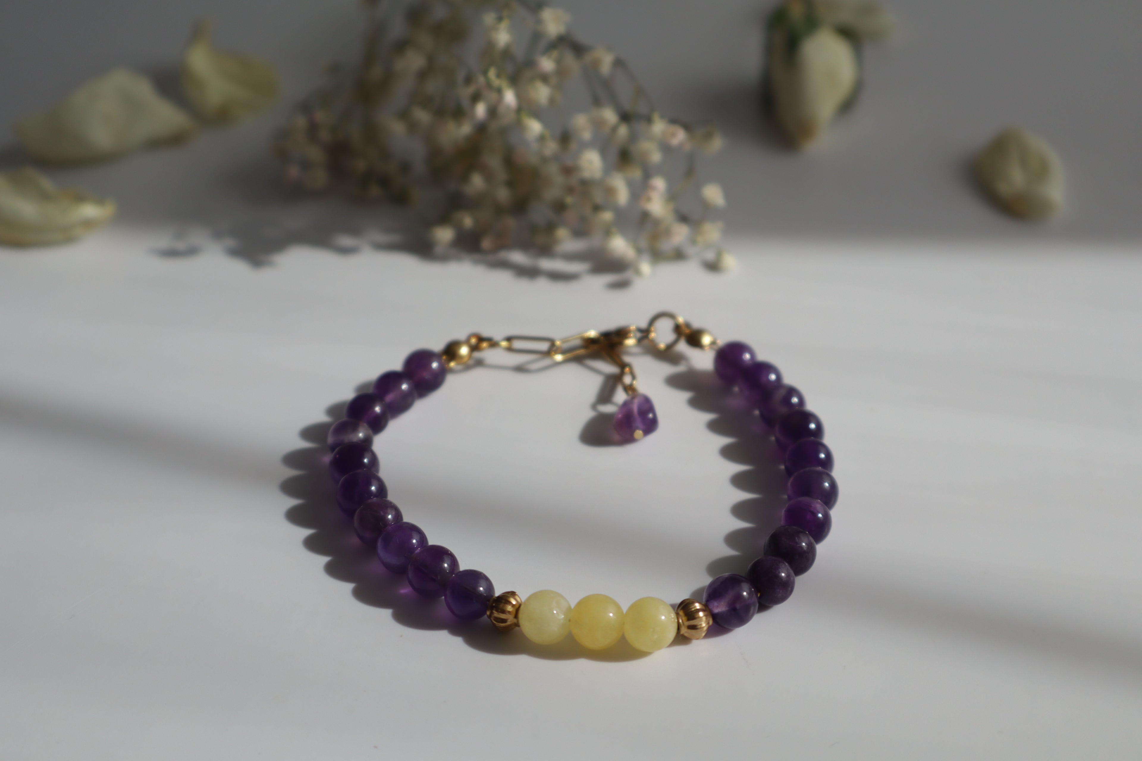Naturstein Armband mit Edelstahl Details – Verstellbar