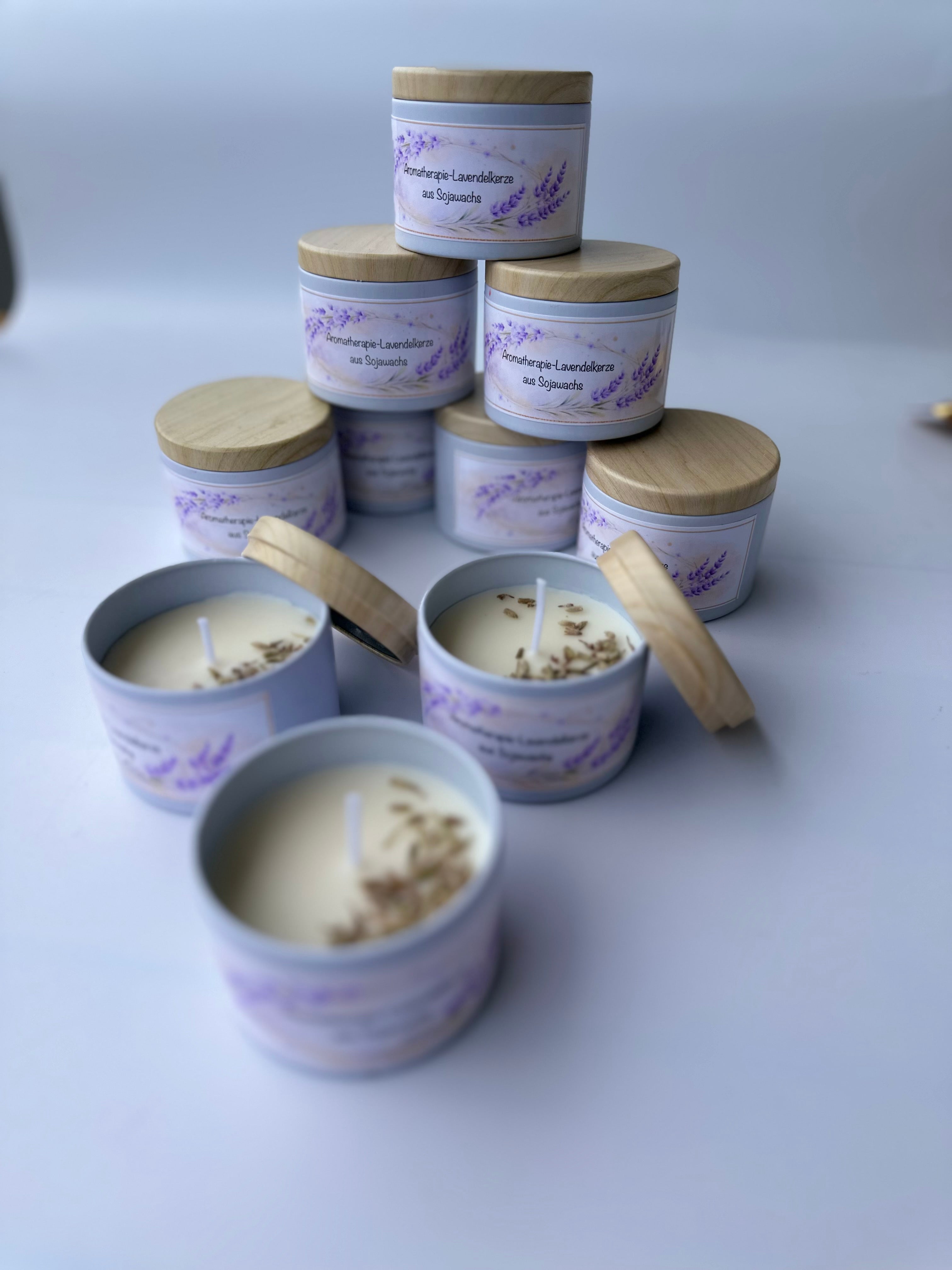 Lavendel Aromatherapie Sojawachskerze (100 g) – Handgemachte Duftkerze im Dosenbehälter