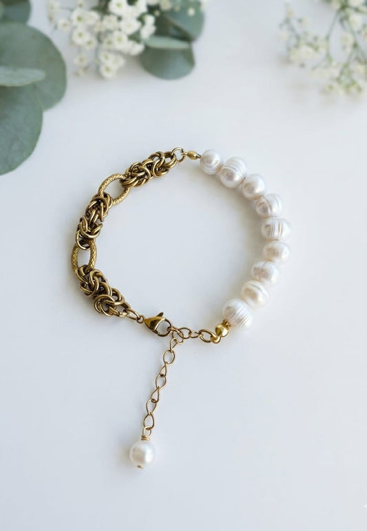 Noéline – Süßwasserperlen Armband