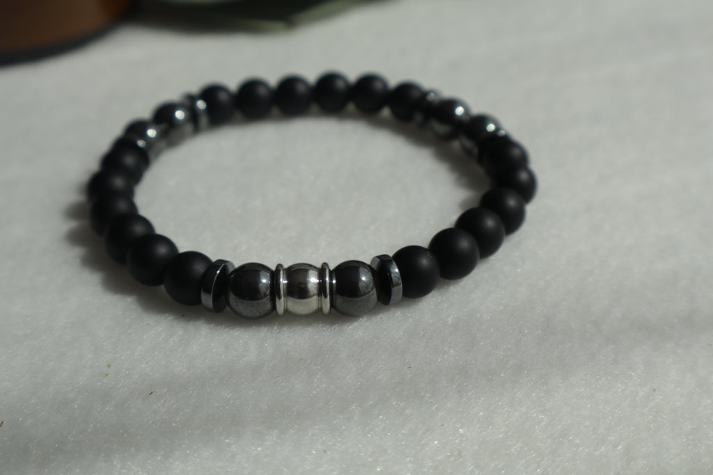 Zeitlose Naturstein Armbänder – Elastisch & Individuell