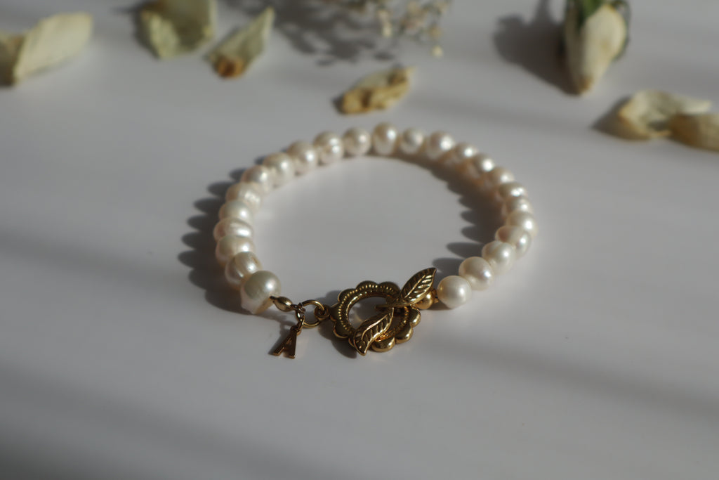 Mira– Personalisiertes Süßwasserperlen Armband