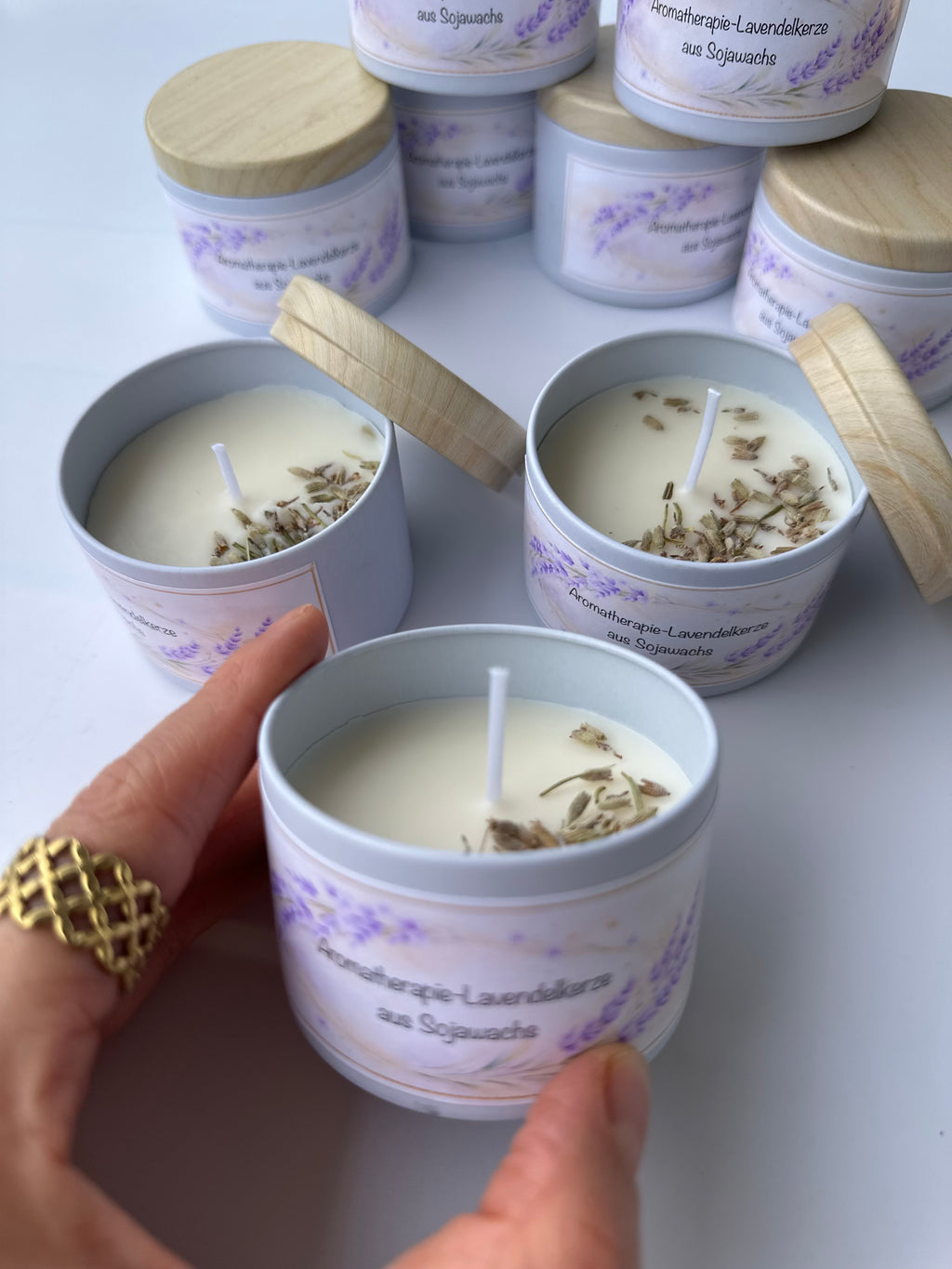 Lavendel Aromatherapie Sojawachskerze (100 g) – Handgemachte Duftkerze im Dosenbehälter