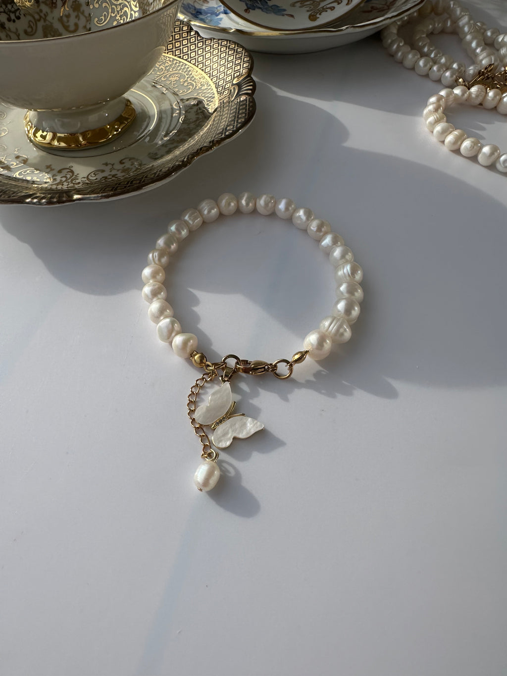 Schmetterlingskraft – Süßwasserperlen Armband